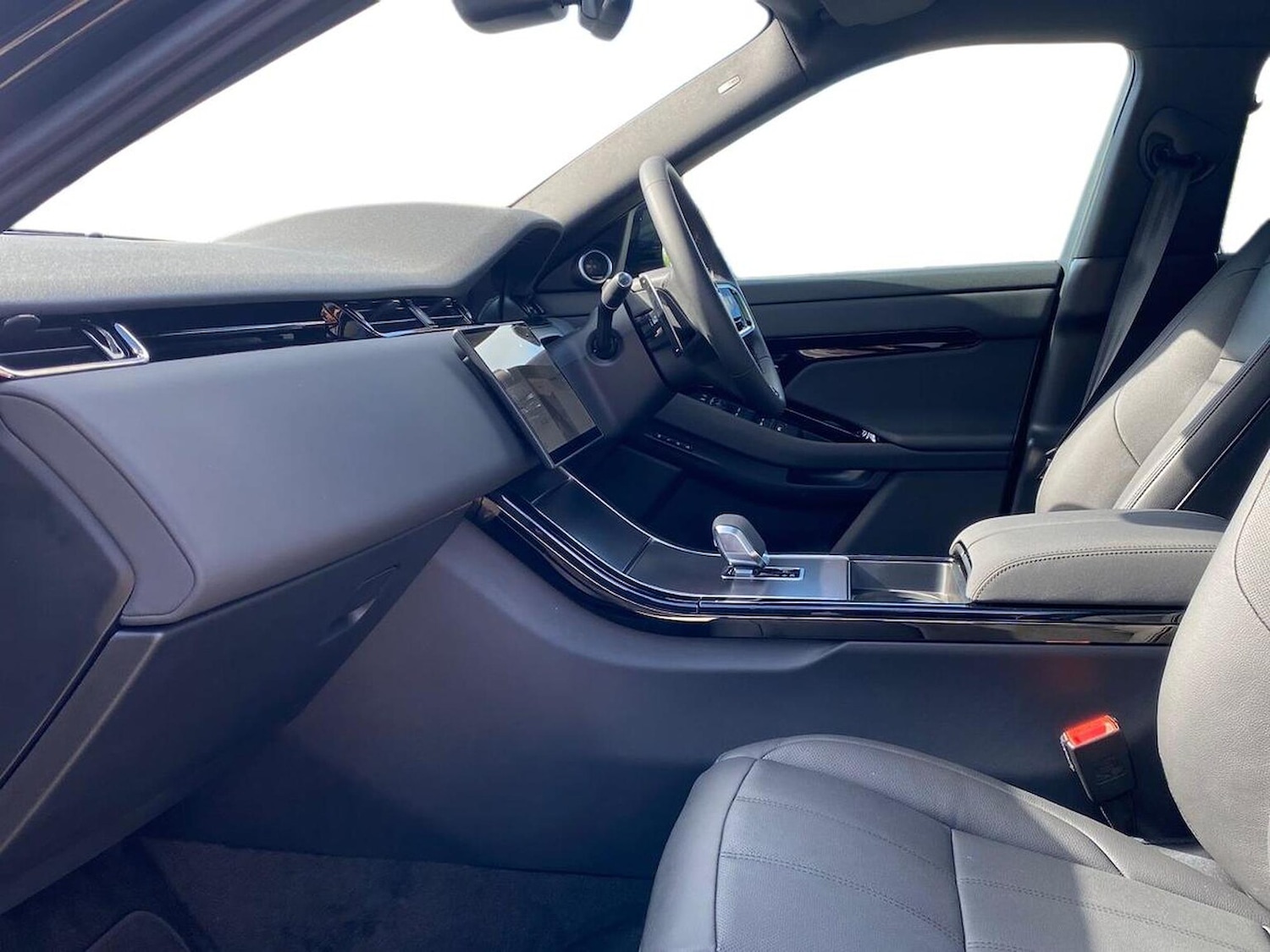 Used Land Rover Range Rover Evoque 2025 for sale - 77488056: Photo 3