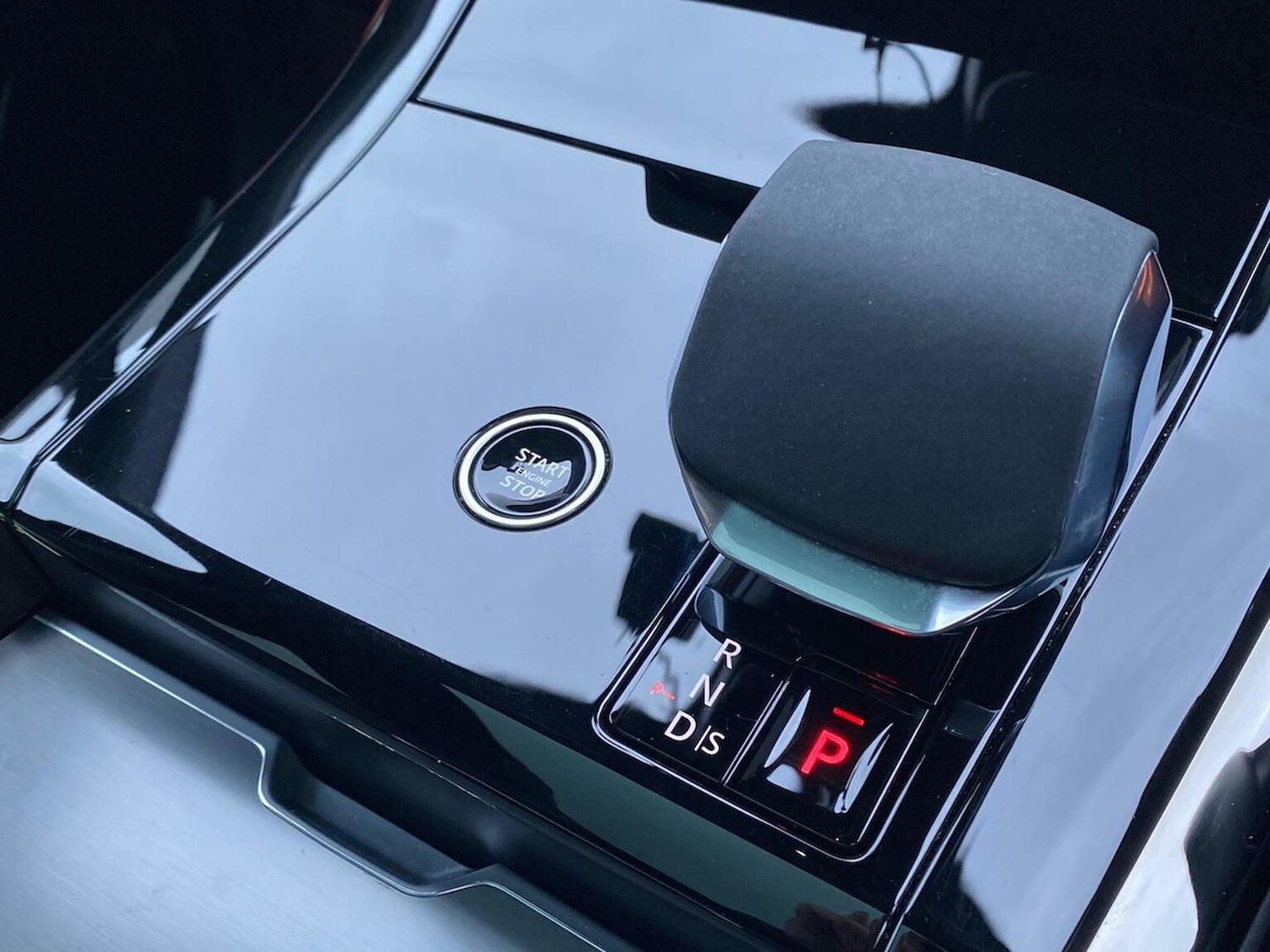 Used Land Rover Range Rover Sport 2024 for sale - 77775198: Photo 13