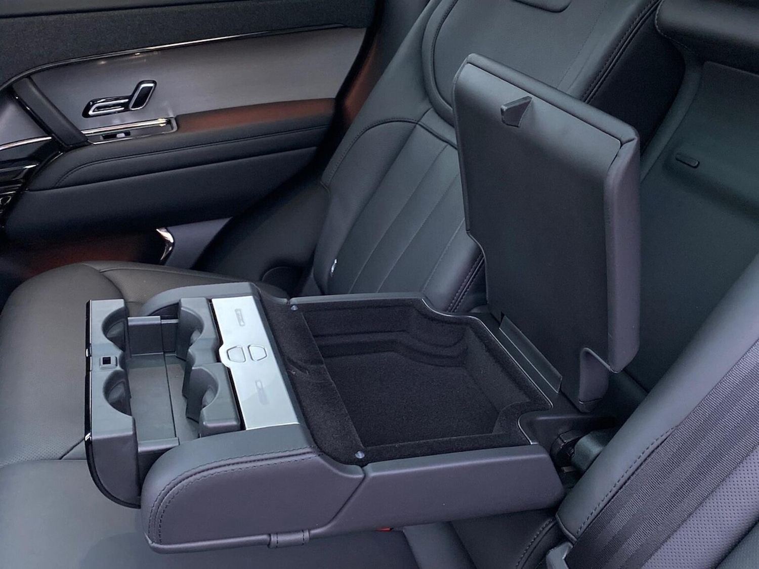 Used Land Rover Range Rover Sport 2024 for sale - 77775198: Photo 40