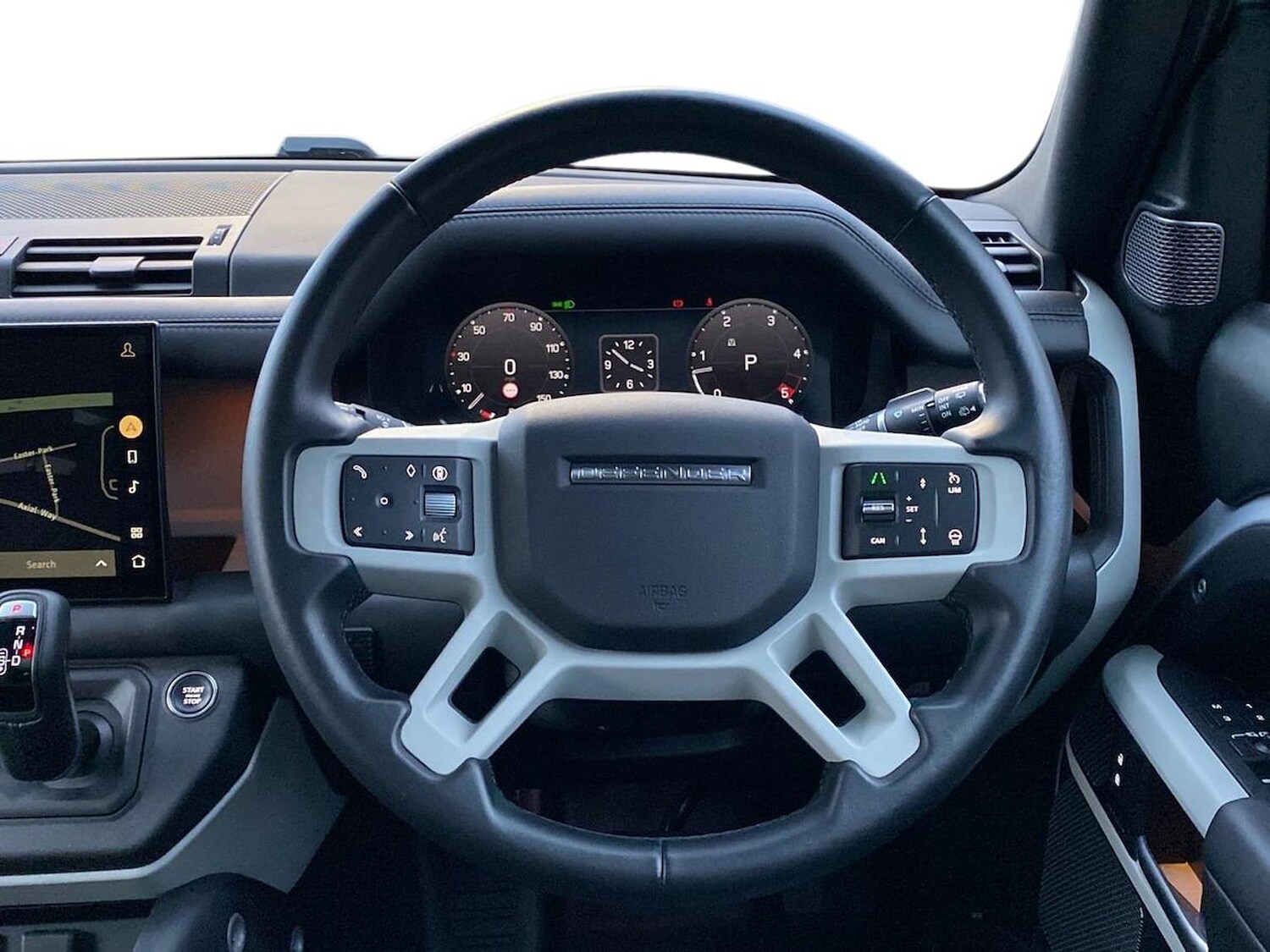 Used Land Rover Defender 2024 for sale - 76559802: Photo 15