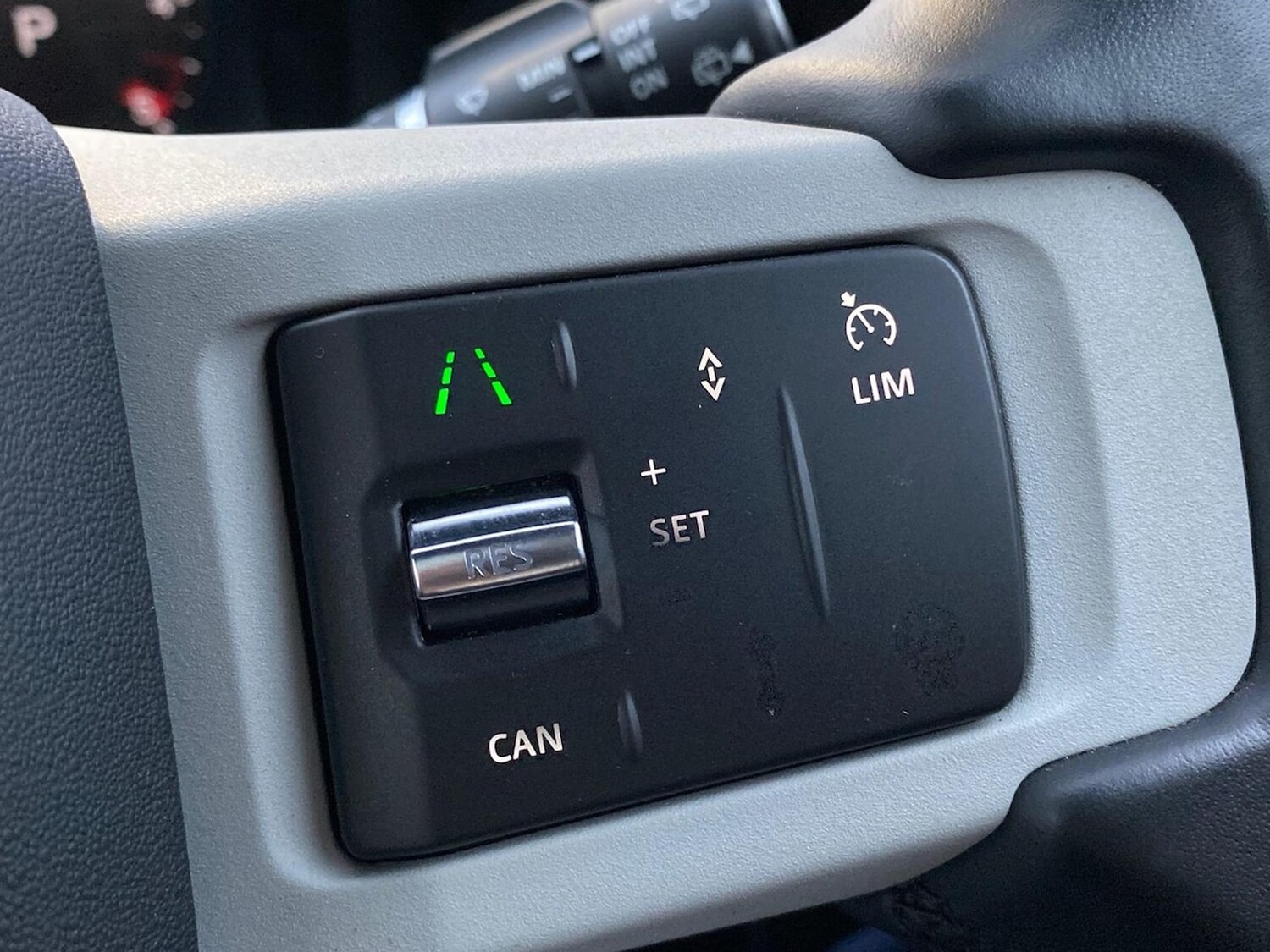 Used Land Rover Defender 2024 for sale - 76559802: Photo 38