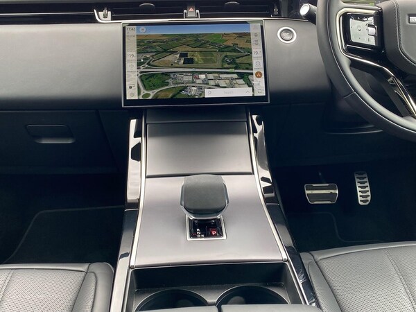Used Land Rover Range Rover Evoque 2025 for sale - 75994911: Photo 14