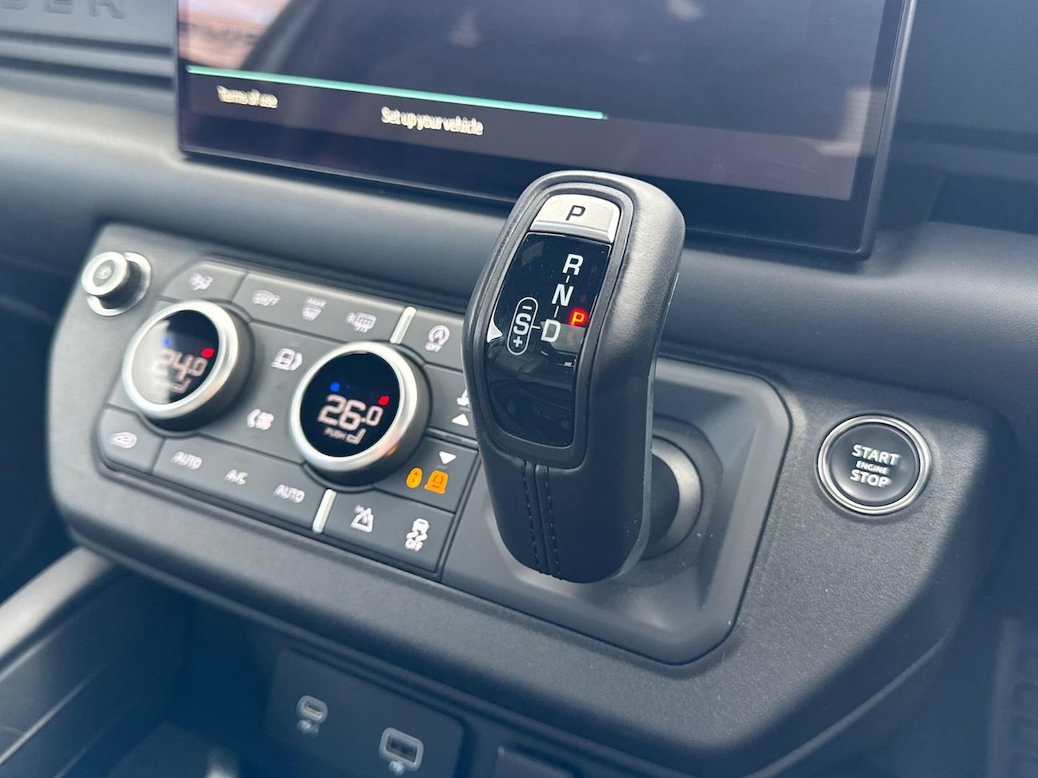 Used Land Rover Defender 2023 for sale - 78193526: Photo 15