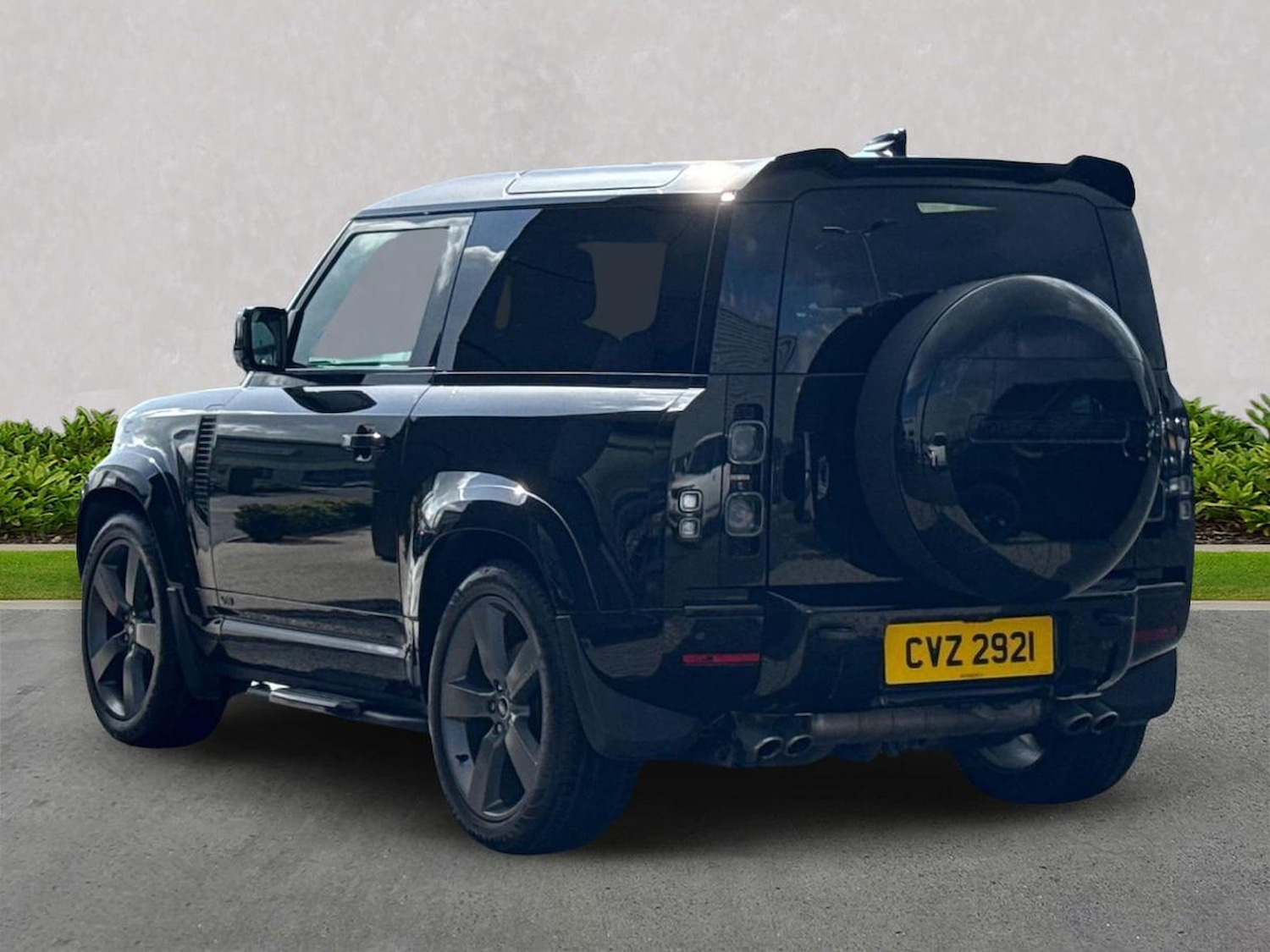 Used Land Rover Defender 2023 for sale - 78193526: Photo 2