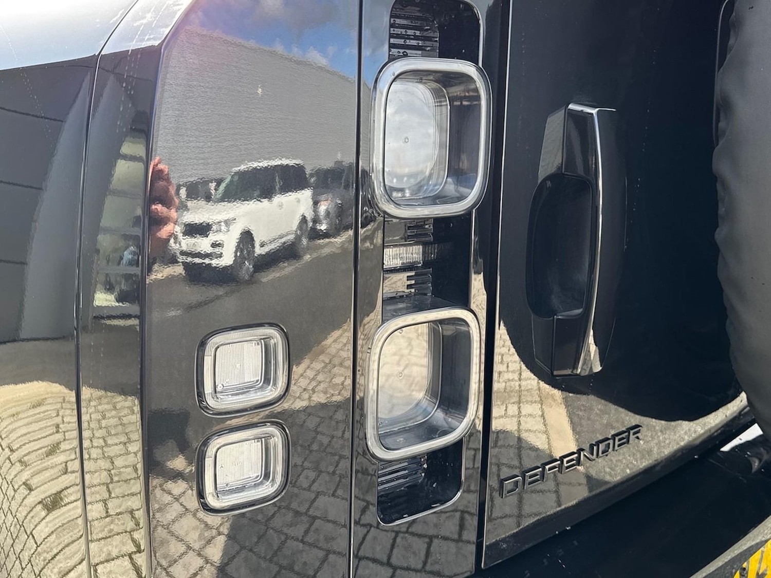 Used Land Rover Defender 2023 for sale - 78193526: Photo 21