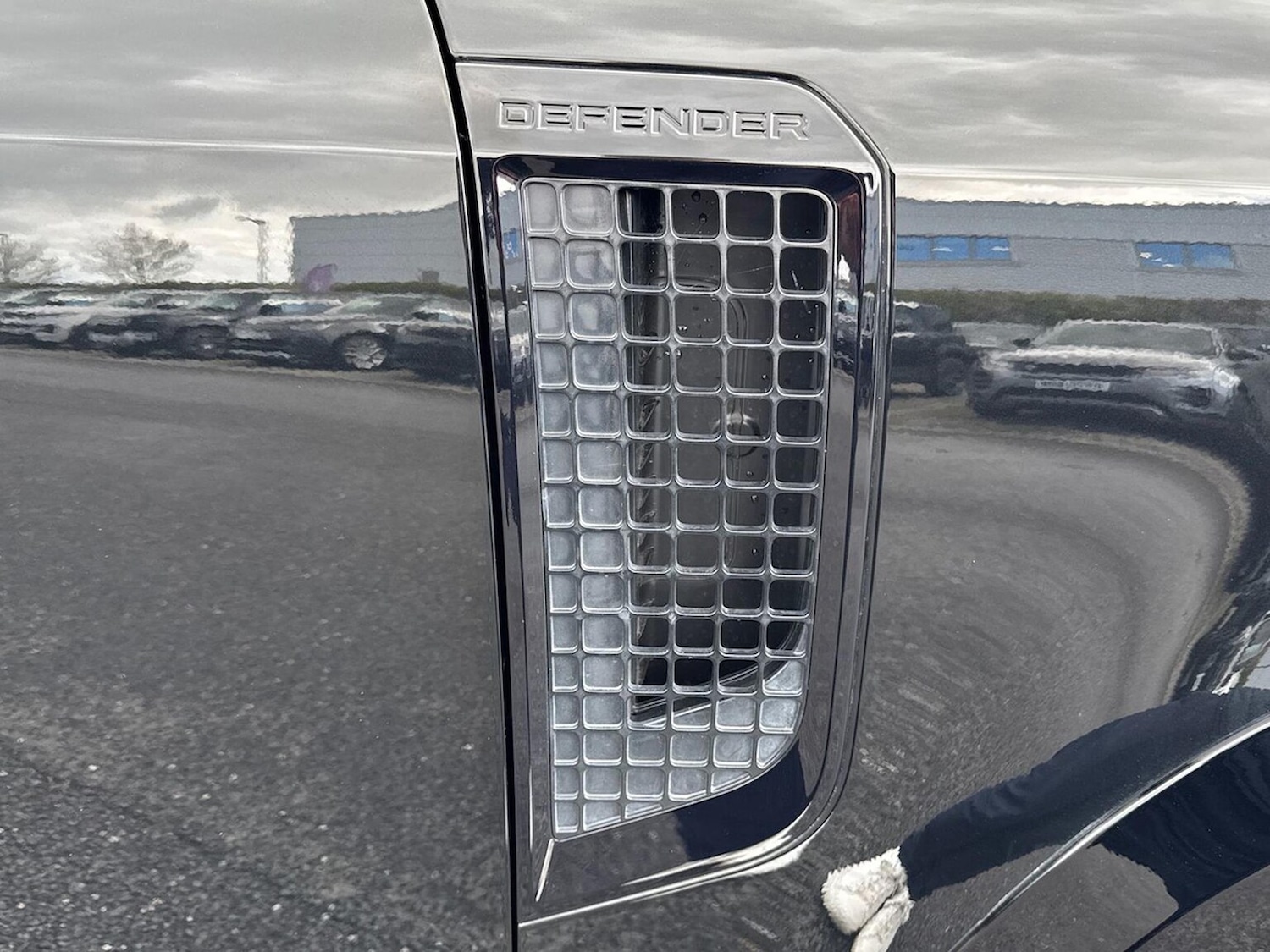 Used Land Rover Defender 2023 for sale - 78193526: Photo 30