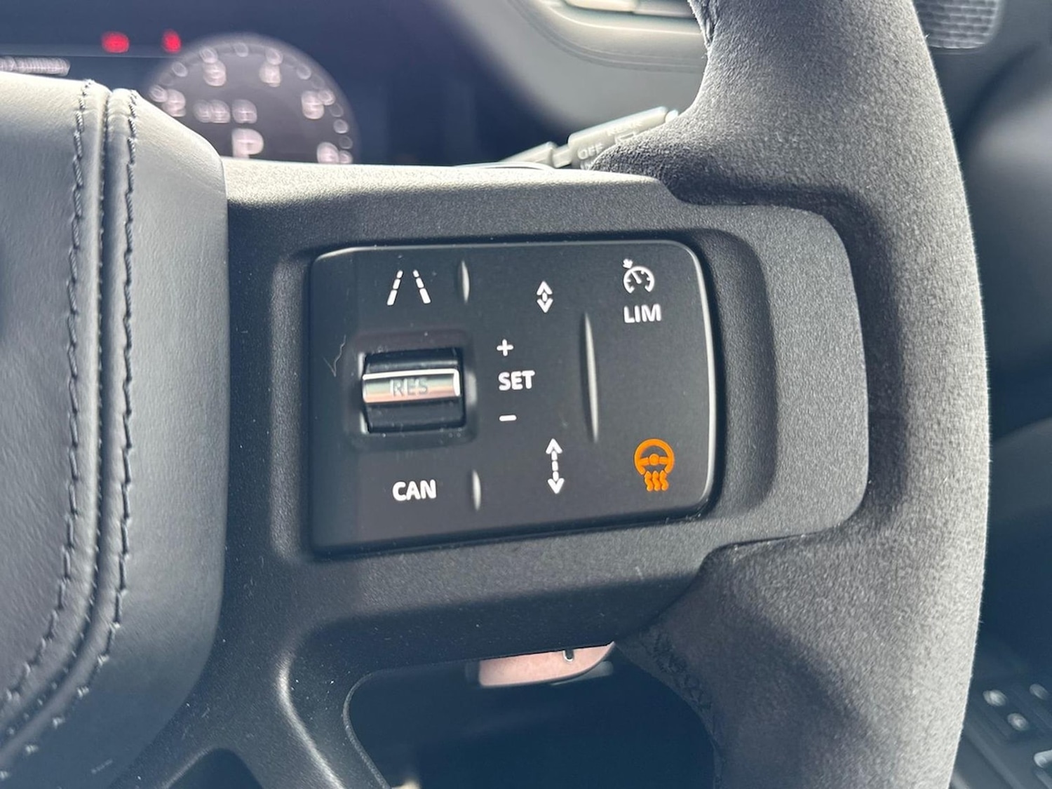 Used Land Rover Defender 2023 for sale - 78193526: Photo 37