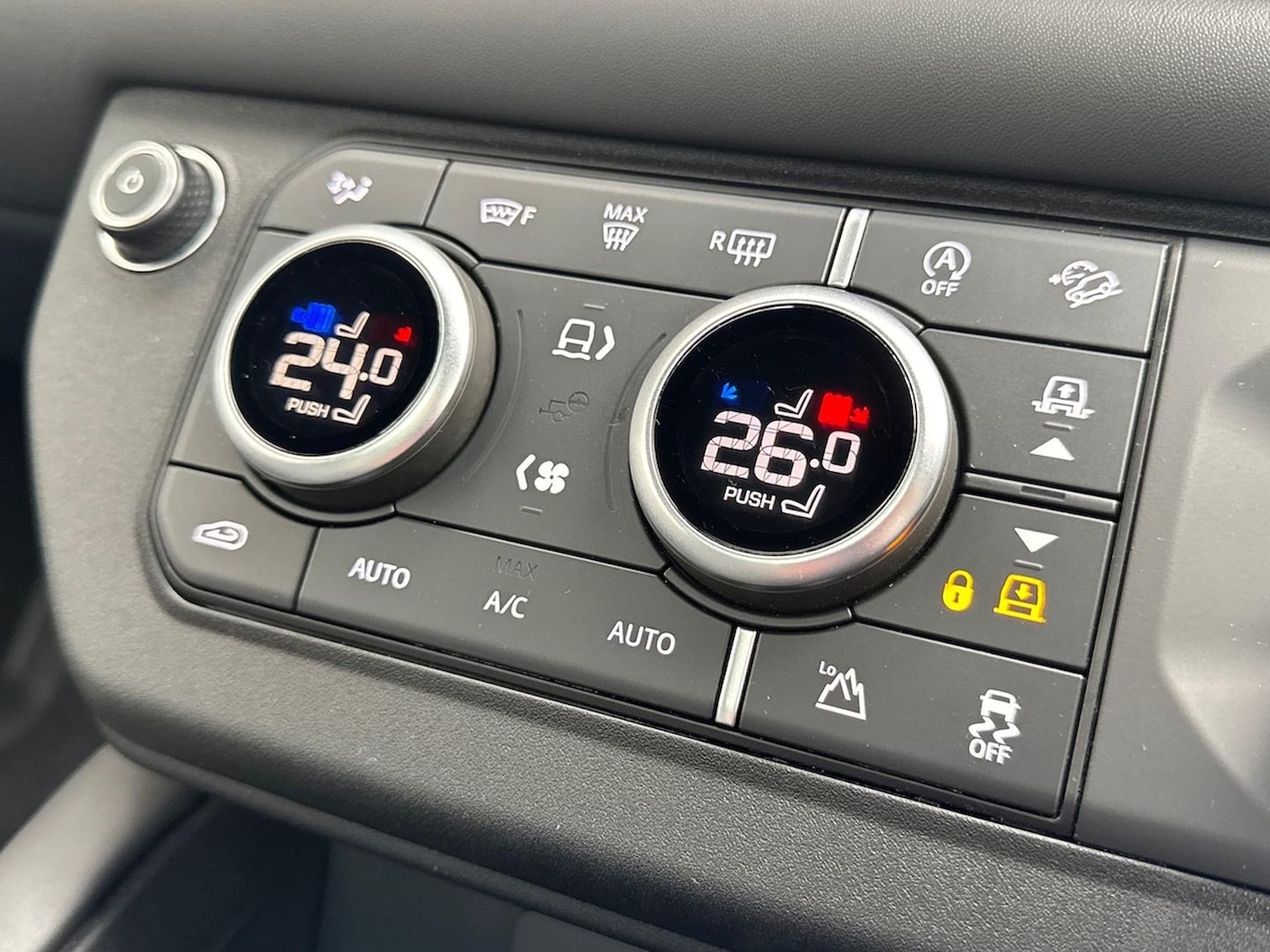 Used Land Rover Defender 2023 for sale - 78193526: Photo 42