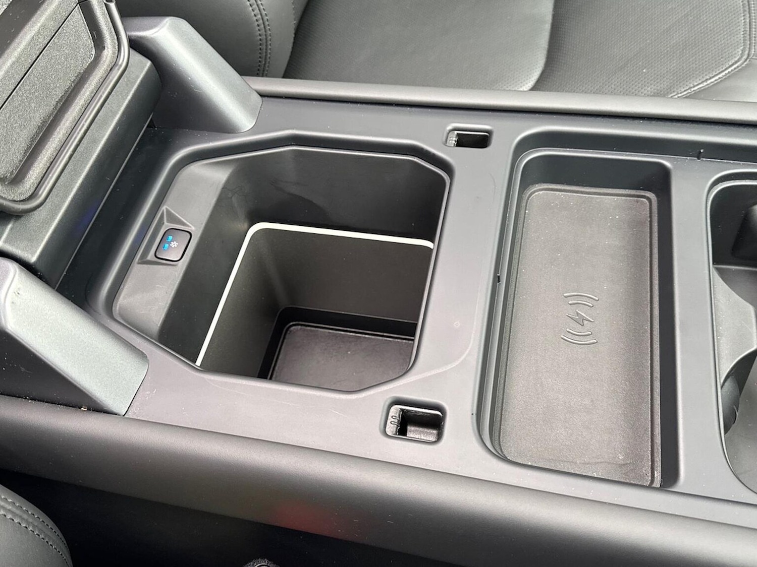 Used Land Rover Defender 2023 for sale - 78193526: Photo 47