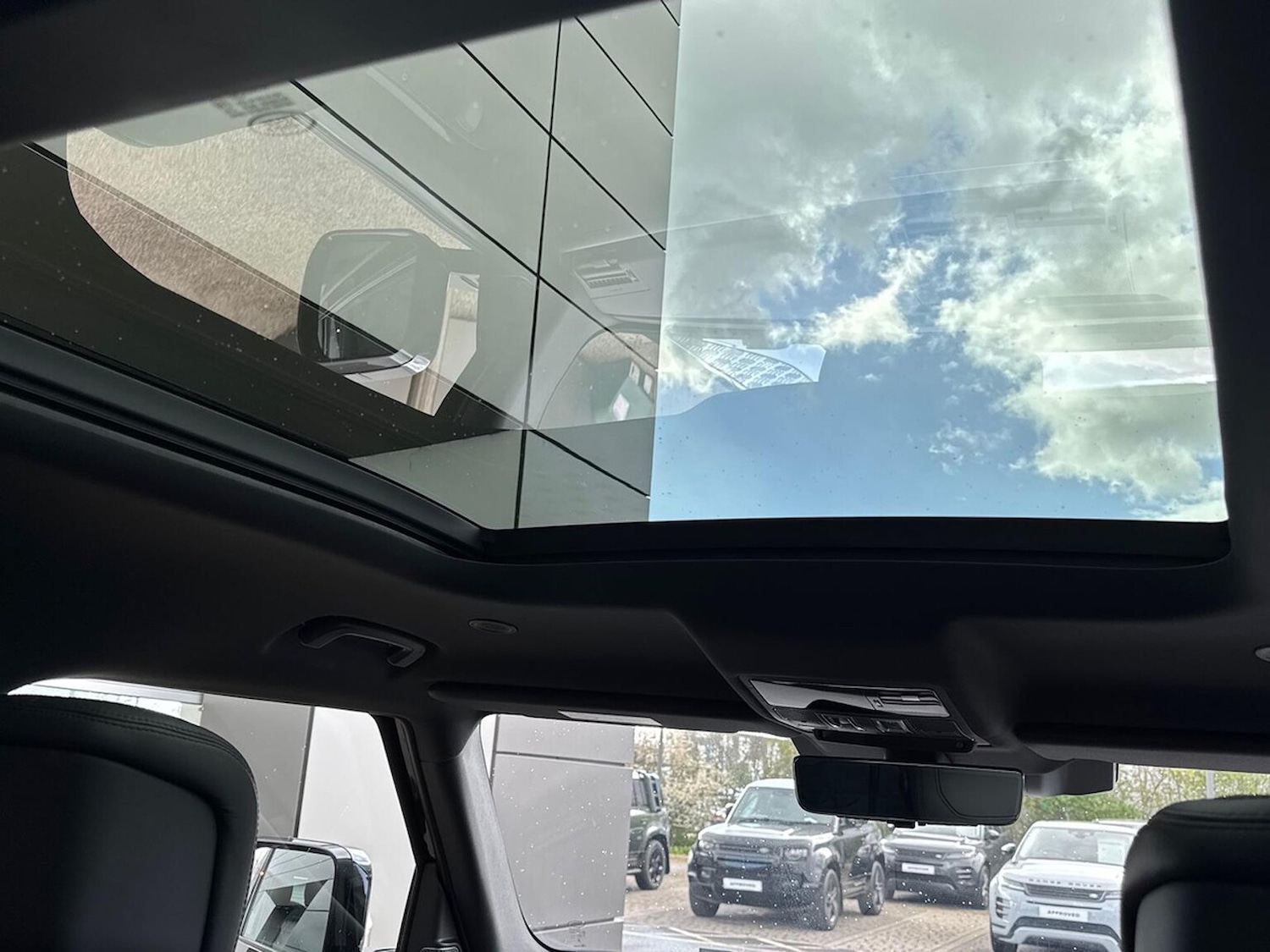 Used Land Rover Defender 2023 for sale - 78193526: Photo 48