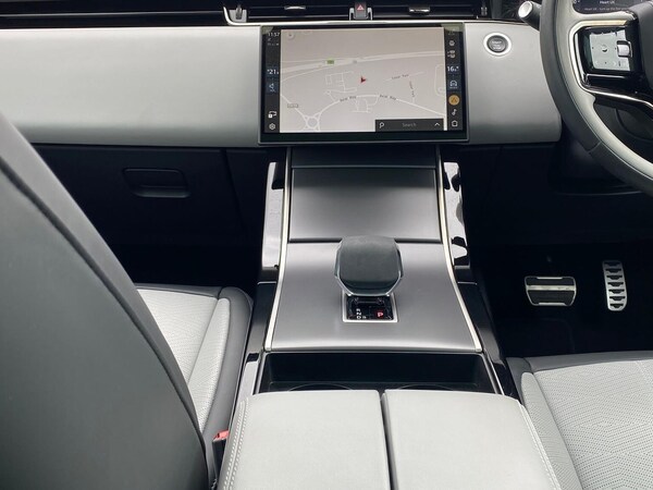 Used Land Rover Range Rover Evoque 2025 for sale - 75994914: Photo 14