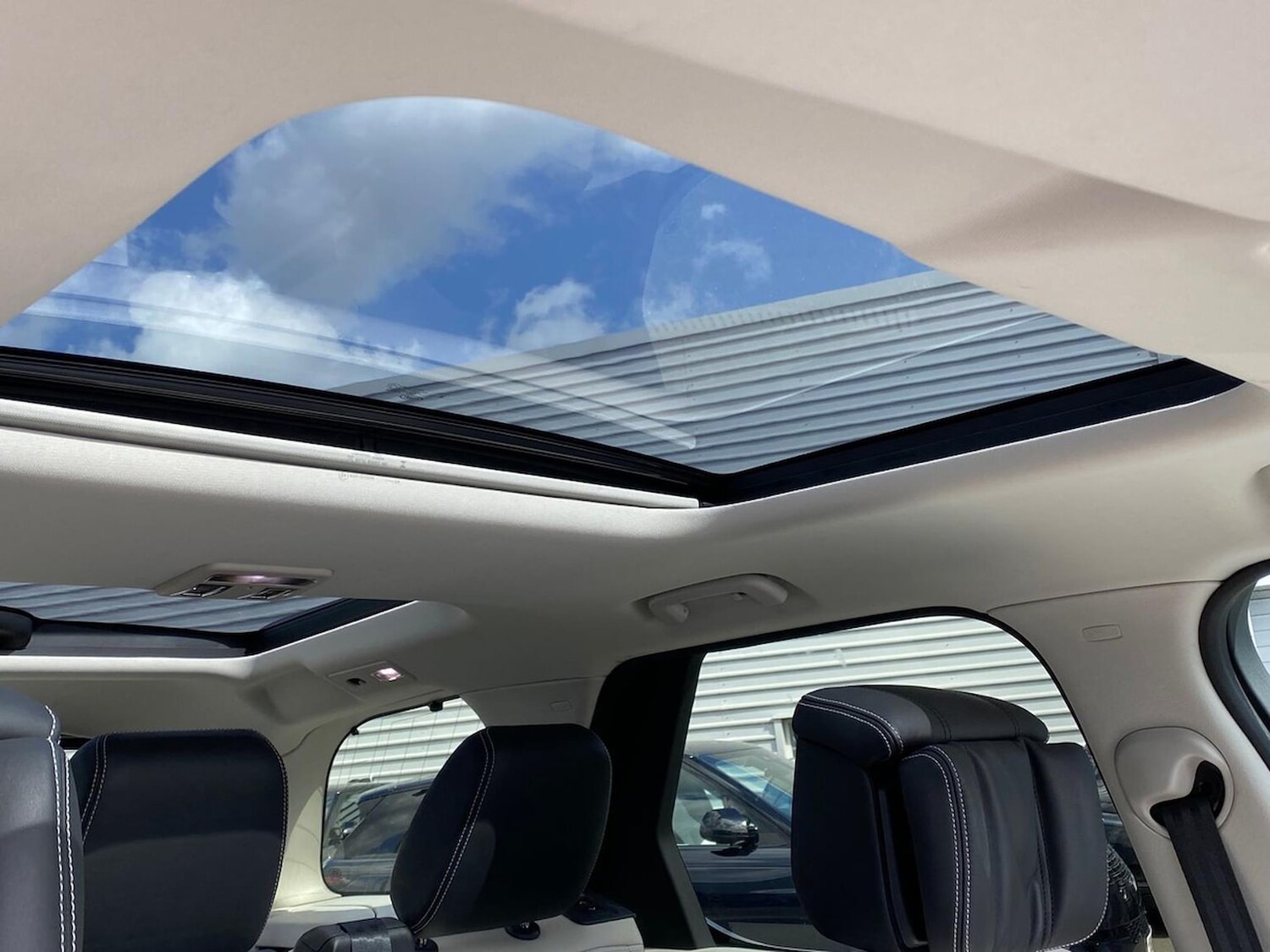 Used Land Rover Discovery 2024 for sale - 78193442: Photo 23