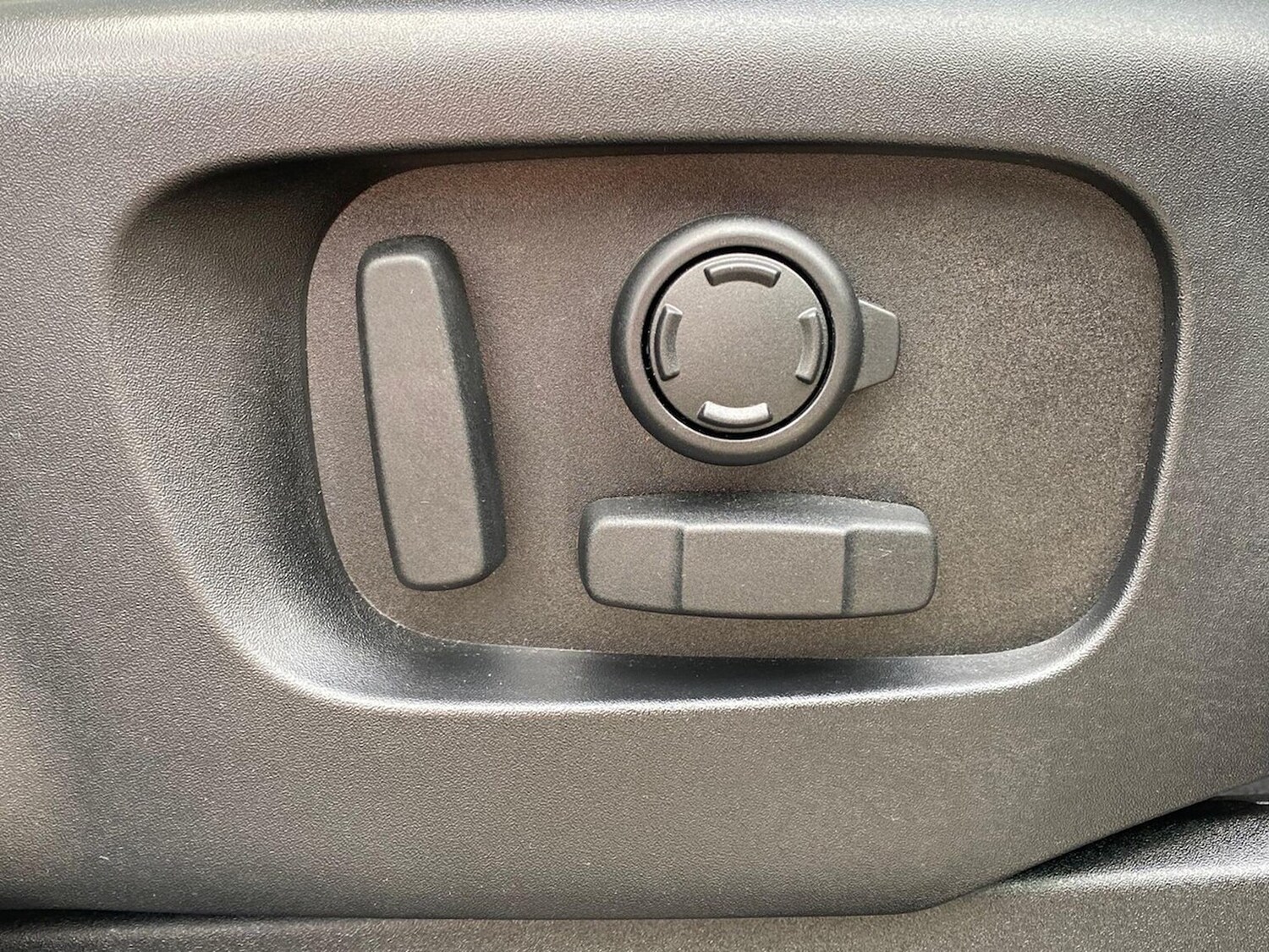 Used Land Rover Discovery 2024 for sale - 78193442: Photo 33