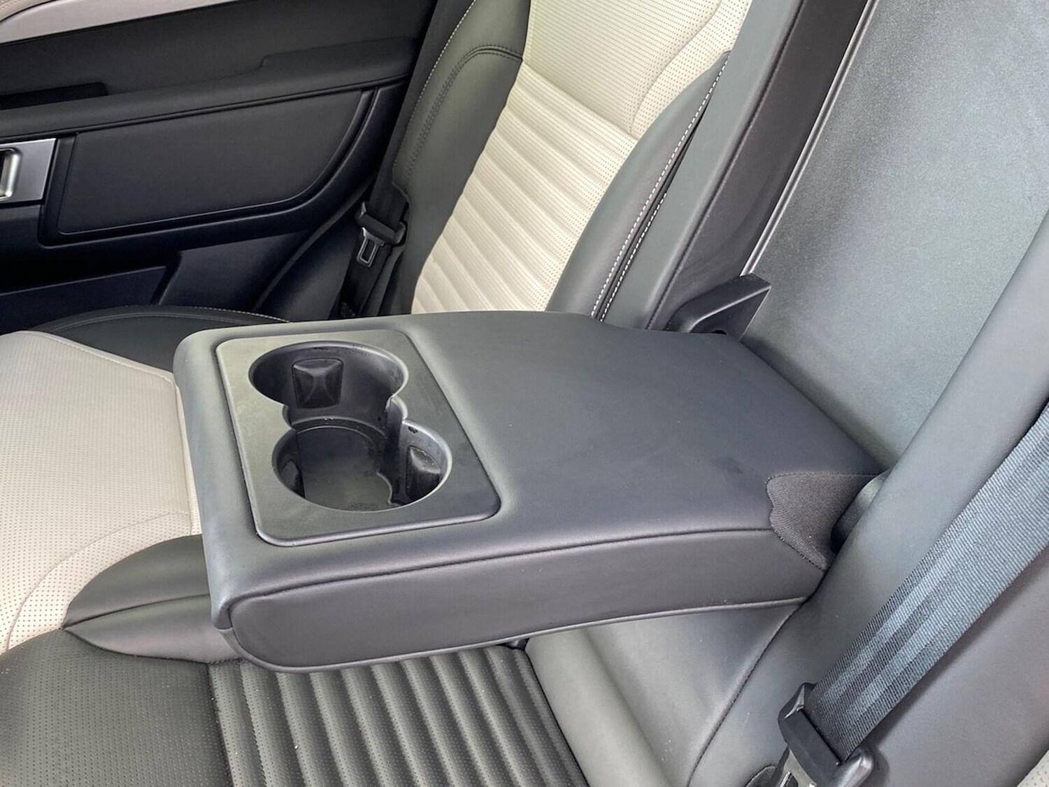 Used Land Rover Discovery 2024 for sale - 78193442: Photo 39