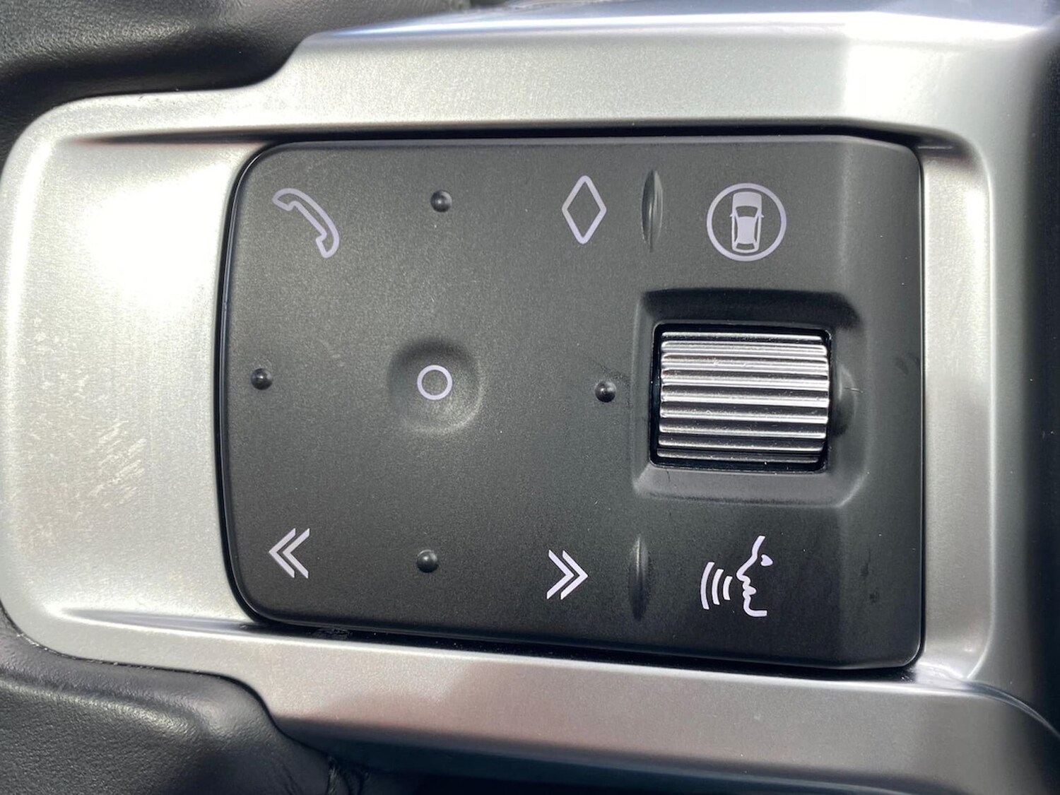 Used Land Rover Discovery 2024 for sale - 78193442: Photo 46