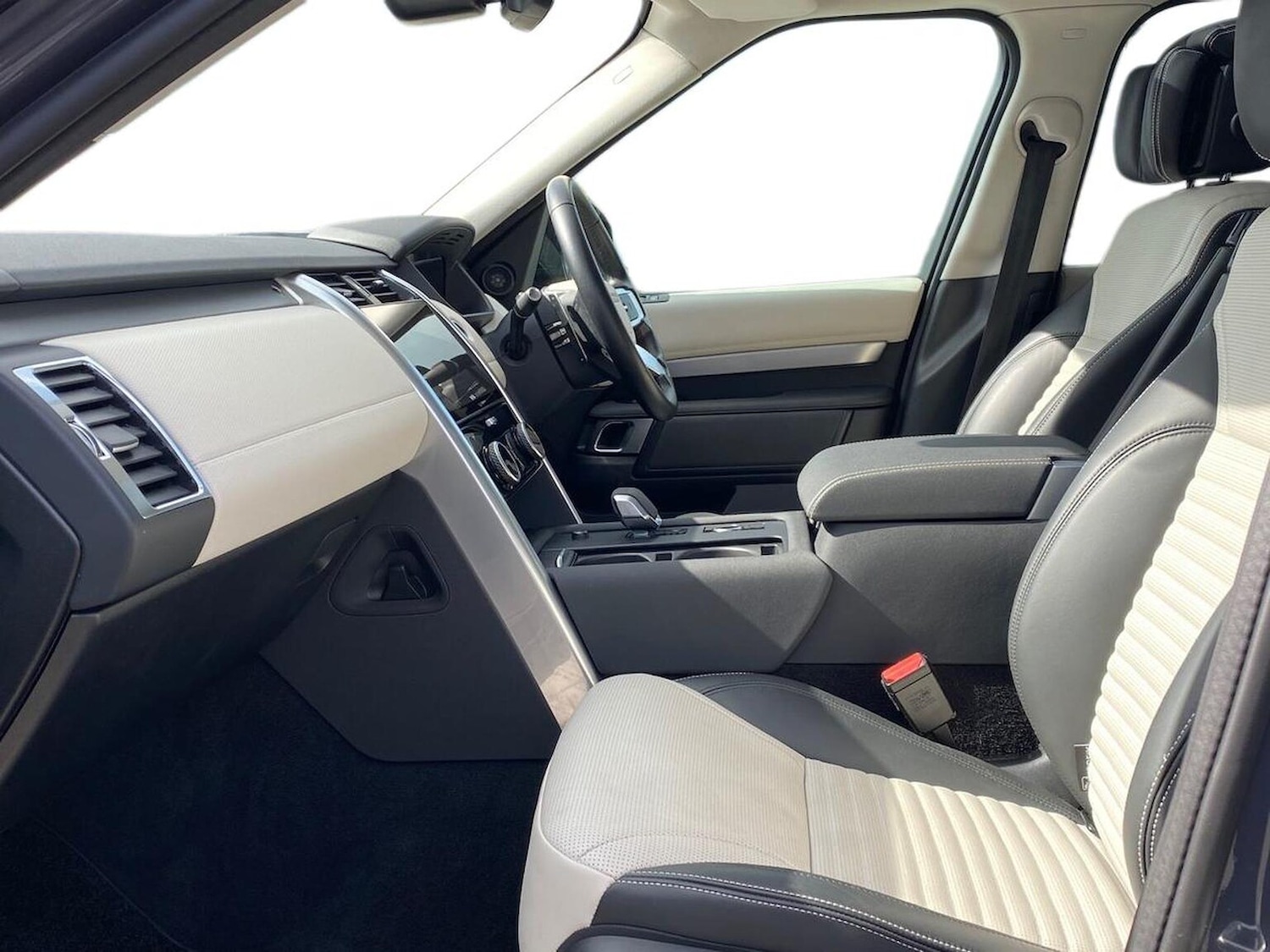 Used Land Rover Discovery 2024 for sale - 78193442: Photo 5