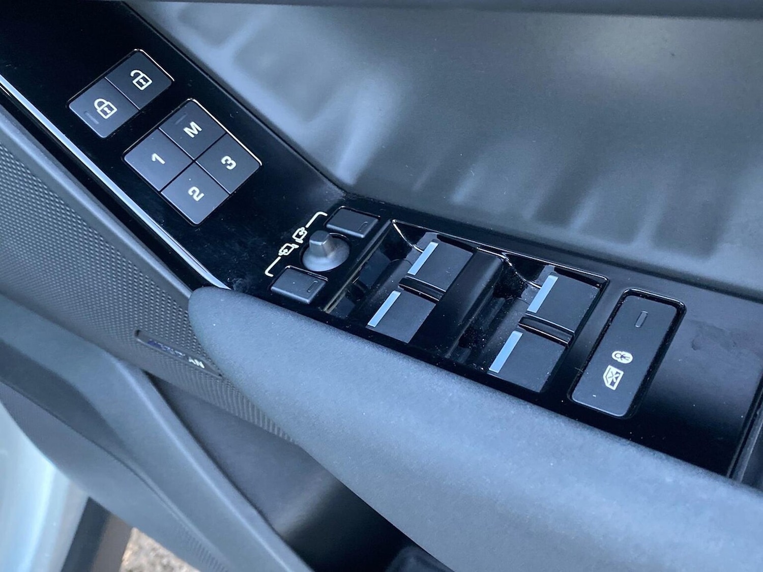 Used Land Rover Range Rover Velar 2023 for sale - 77008291: Photo 26