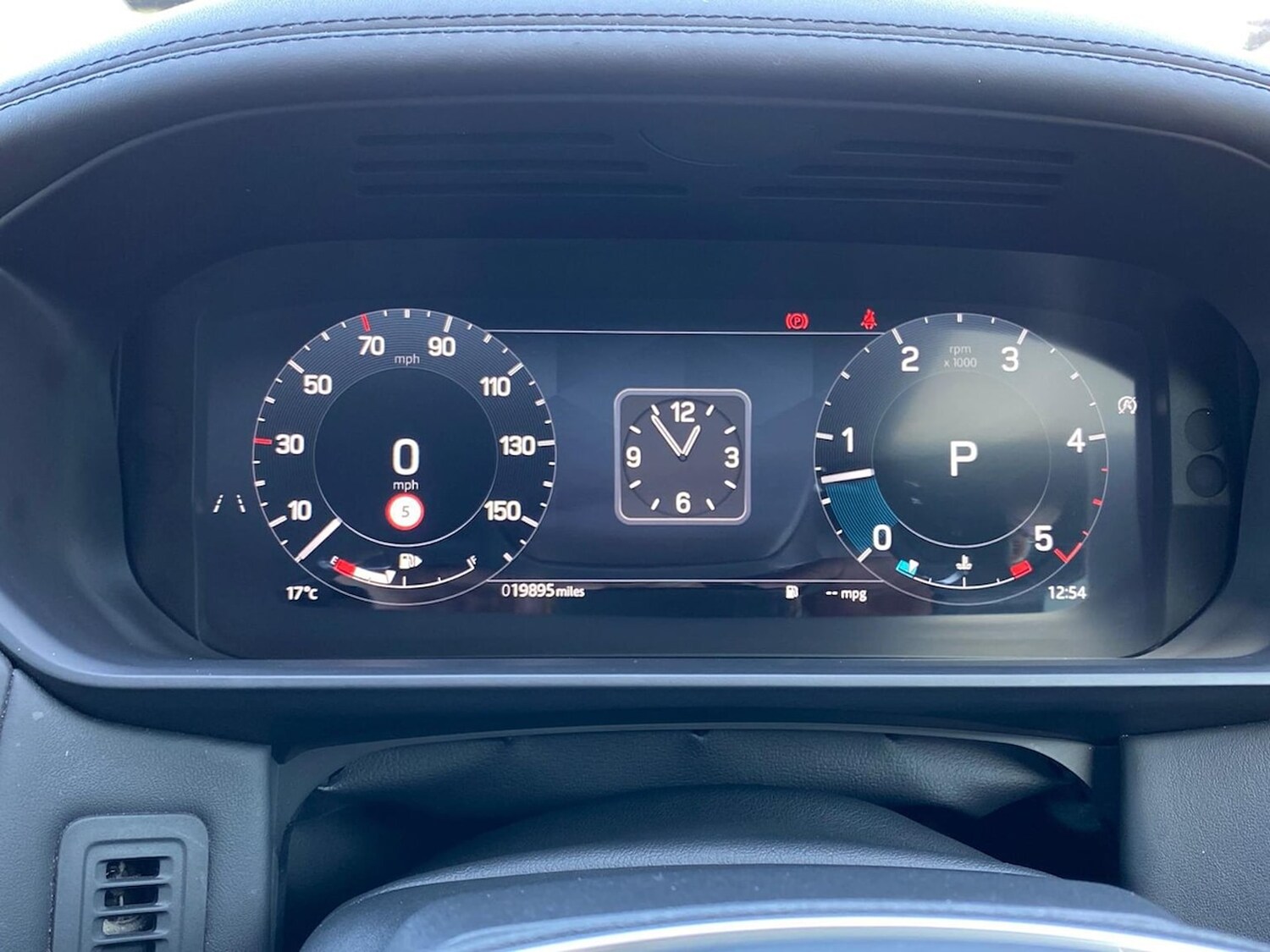 Used Land Rover Discovery 2024 for sale - 78193555: Photo 16