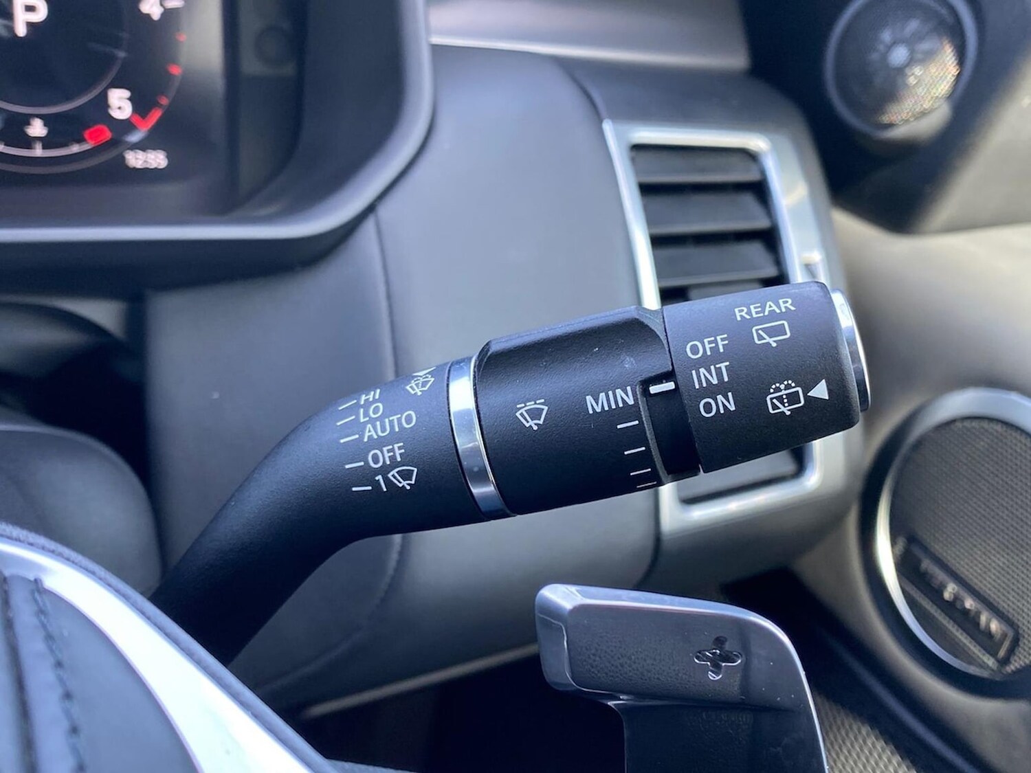 Used Land Rover Discovery 2024 for sale - 78193555: Photo 43