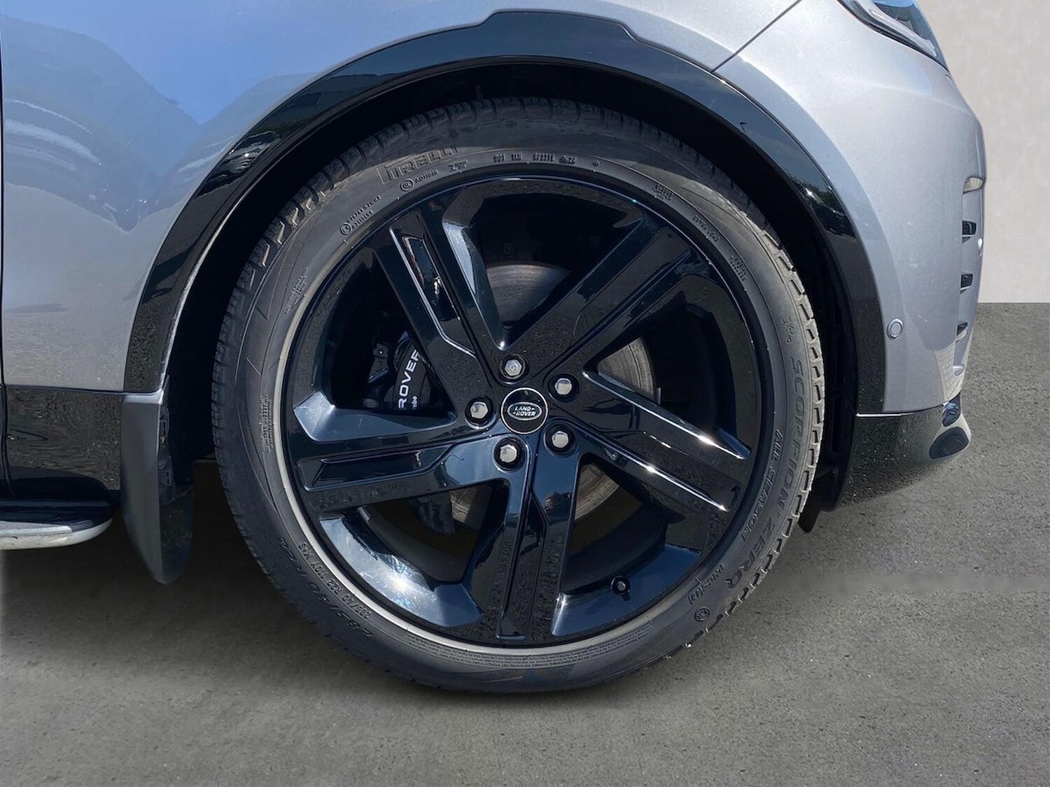 Used Land Rover Discovery 2024 for sale - 78193555: Photo 8