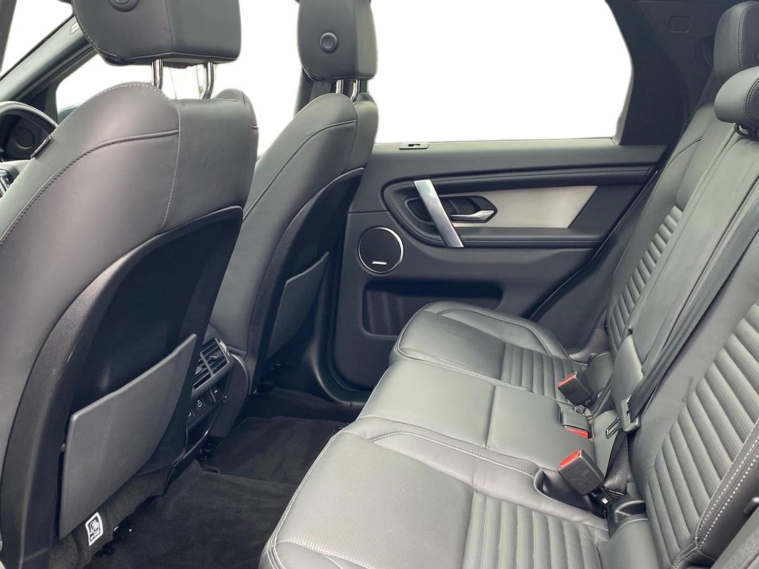 Used Land Rover Discovery Sport 2023 for sale - 76357970: Photo 4
