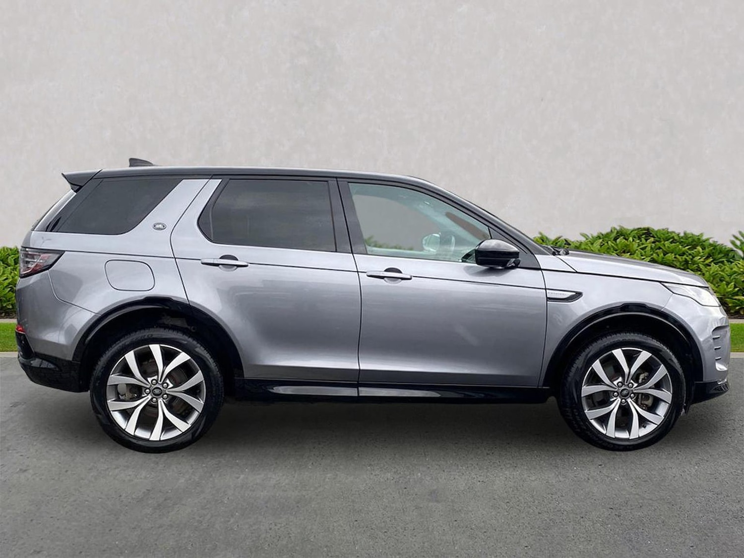 Used Land Rover Discovery Sport 2023 for sale - 76357970: Photo 5