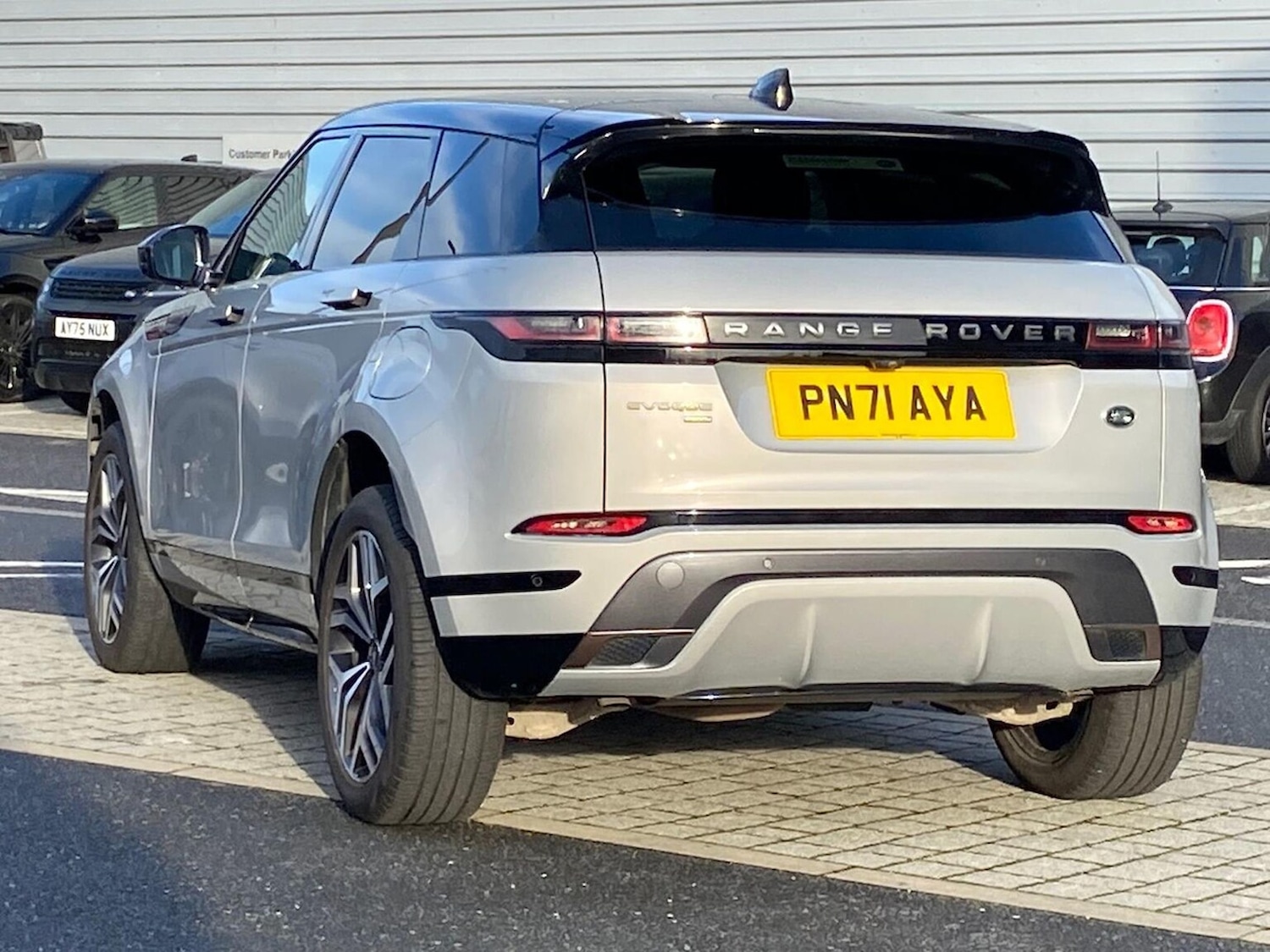 Used Land Rover Range Rover Evoque 2021 for sale - 76628192: Photo 2