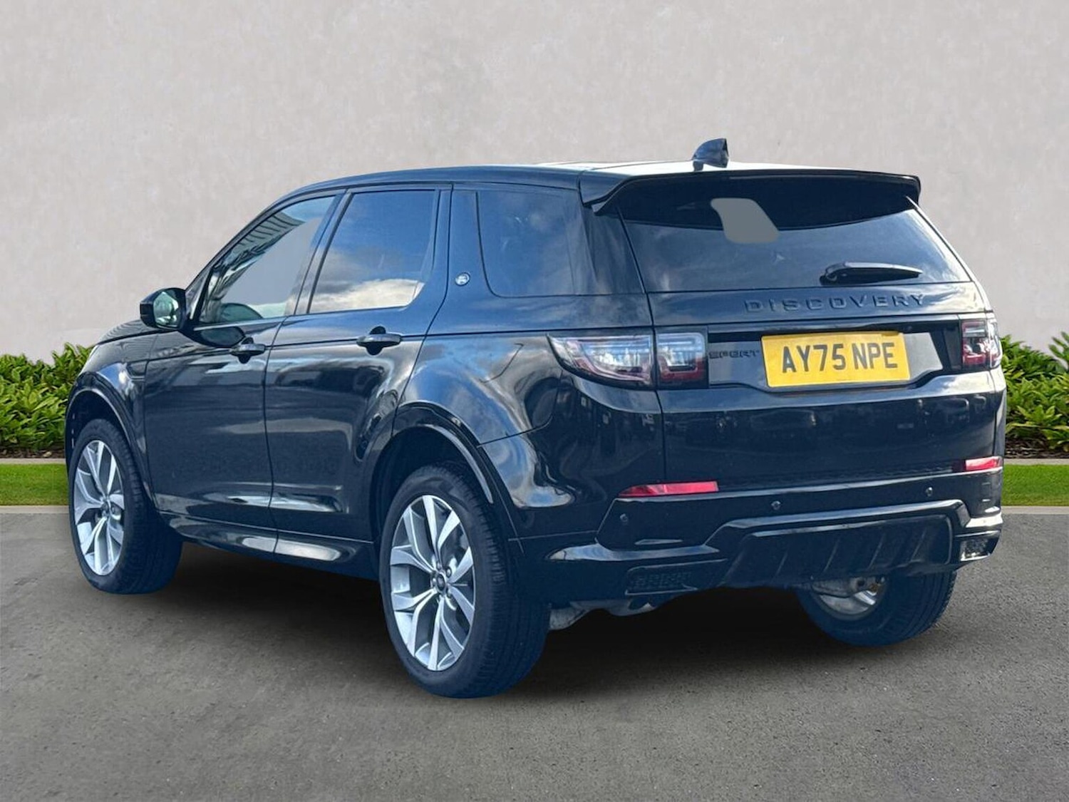 Used Land Rover Discovery Sport 2025 for sale - 77488041: Photo 2