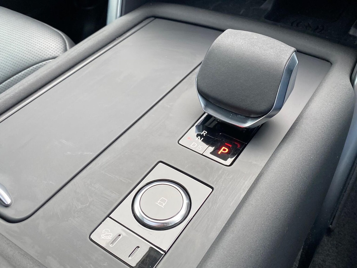 Used Land Rover Discovery 2025 for sale - 77901706: Photo 13