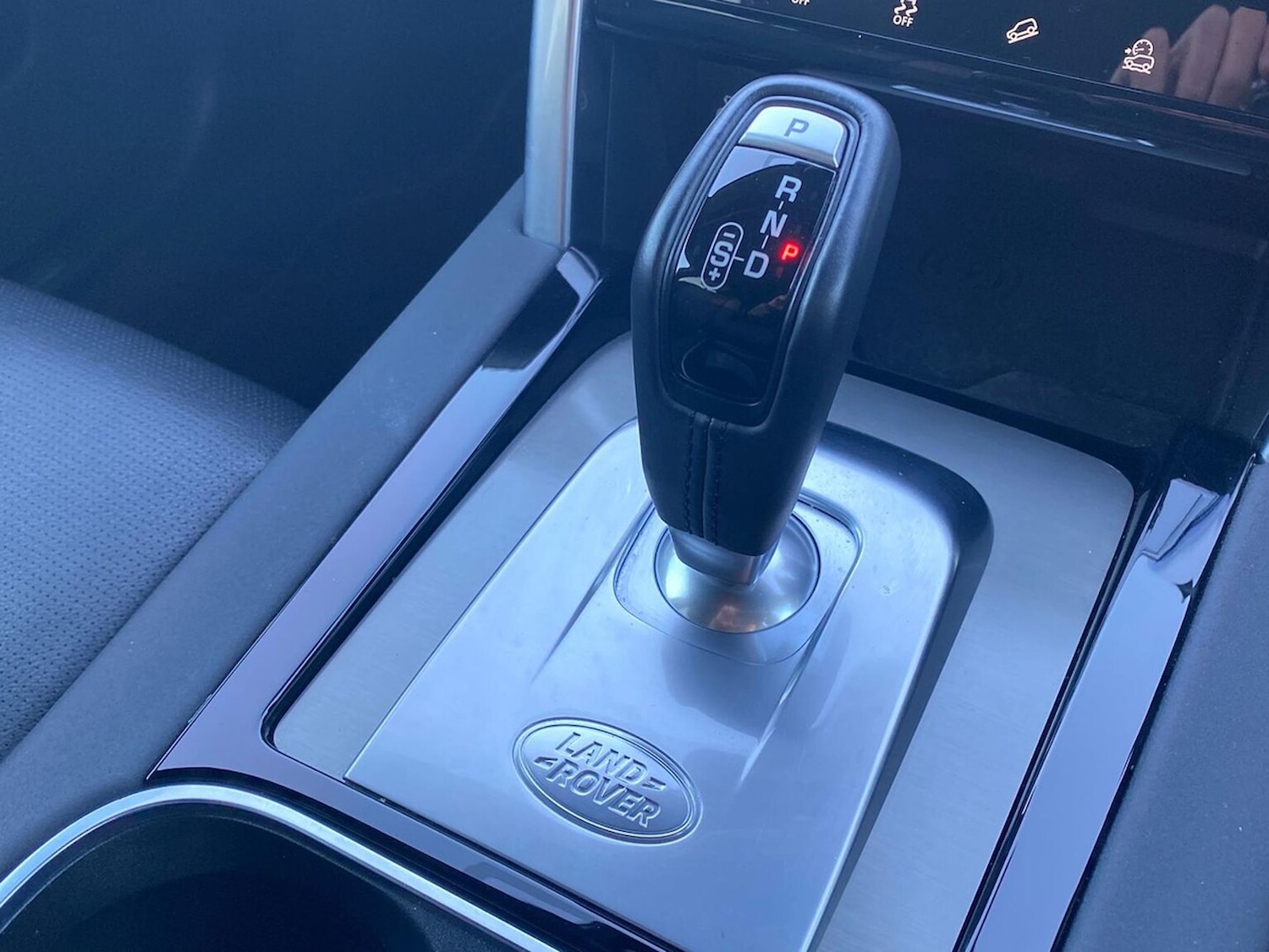 Used Land Rover Discovery Sport 2022 for sale - 76605539: Photo 13