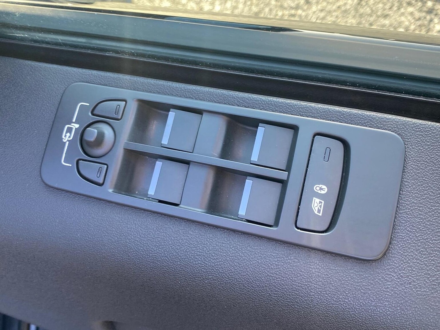 Used Land Rover Discovery Sport 2022 for sale - 76605539: Photo 24