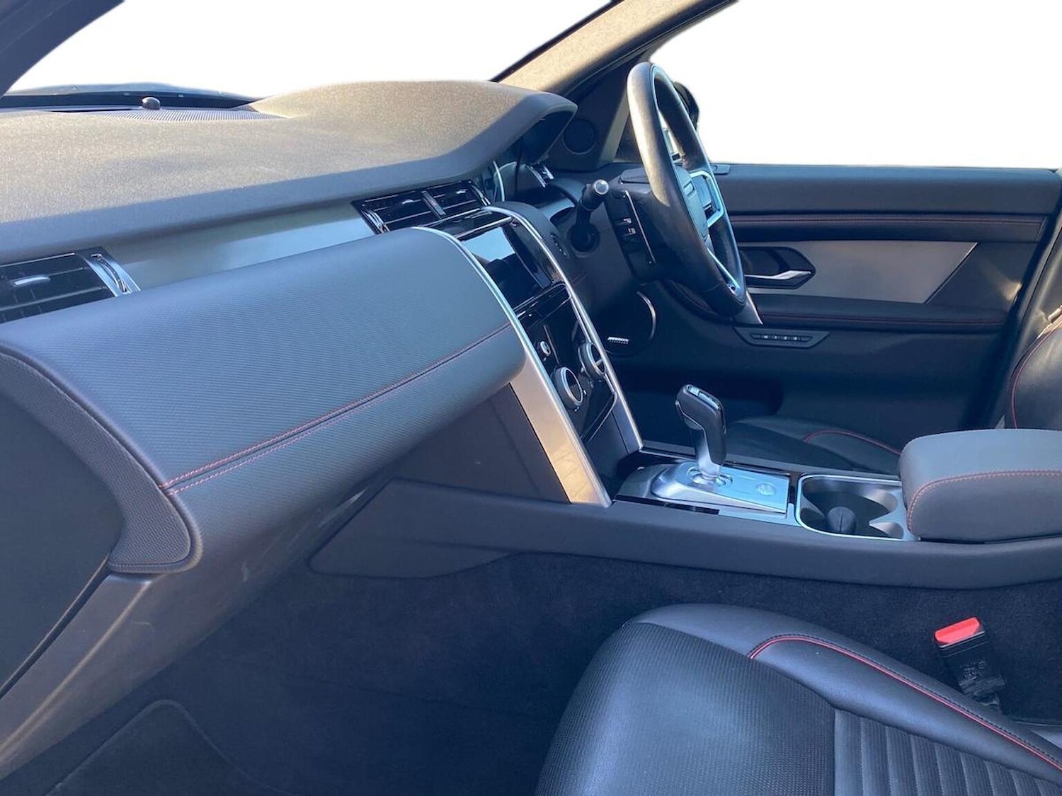 Used Land Rover Discovery Sport 2022 for sale - 76605539: Photo 3