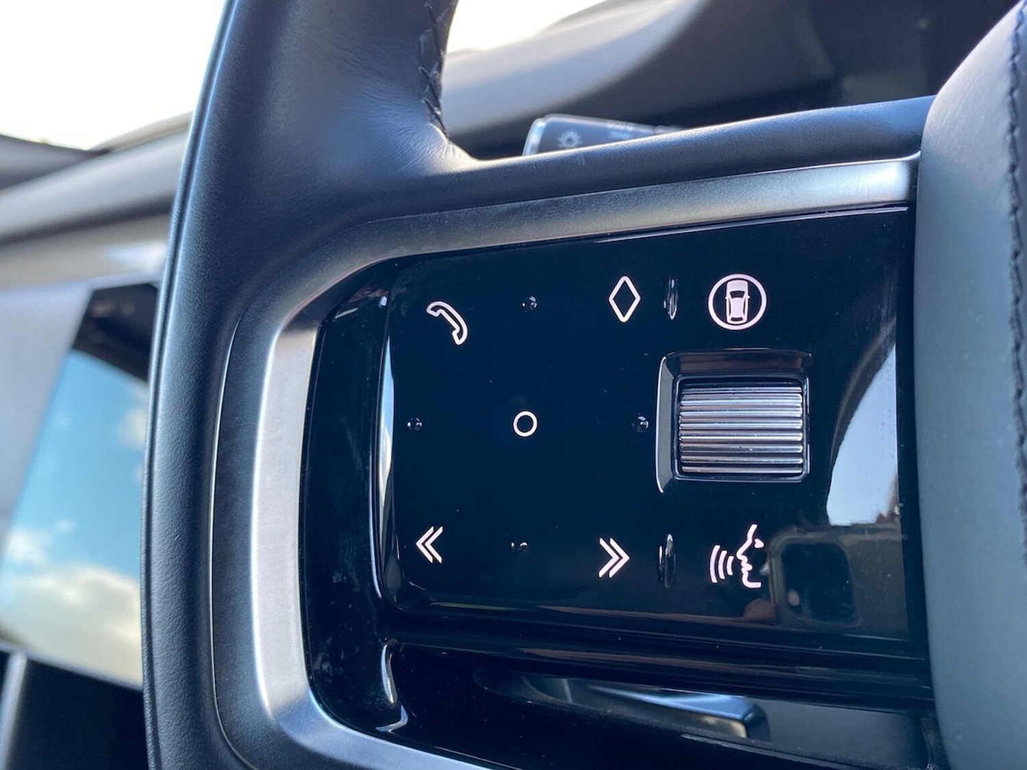 Used Land Rover Discovery Sport 2024 for sale - 78193437: Photo 42