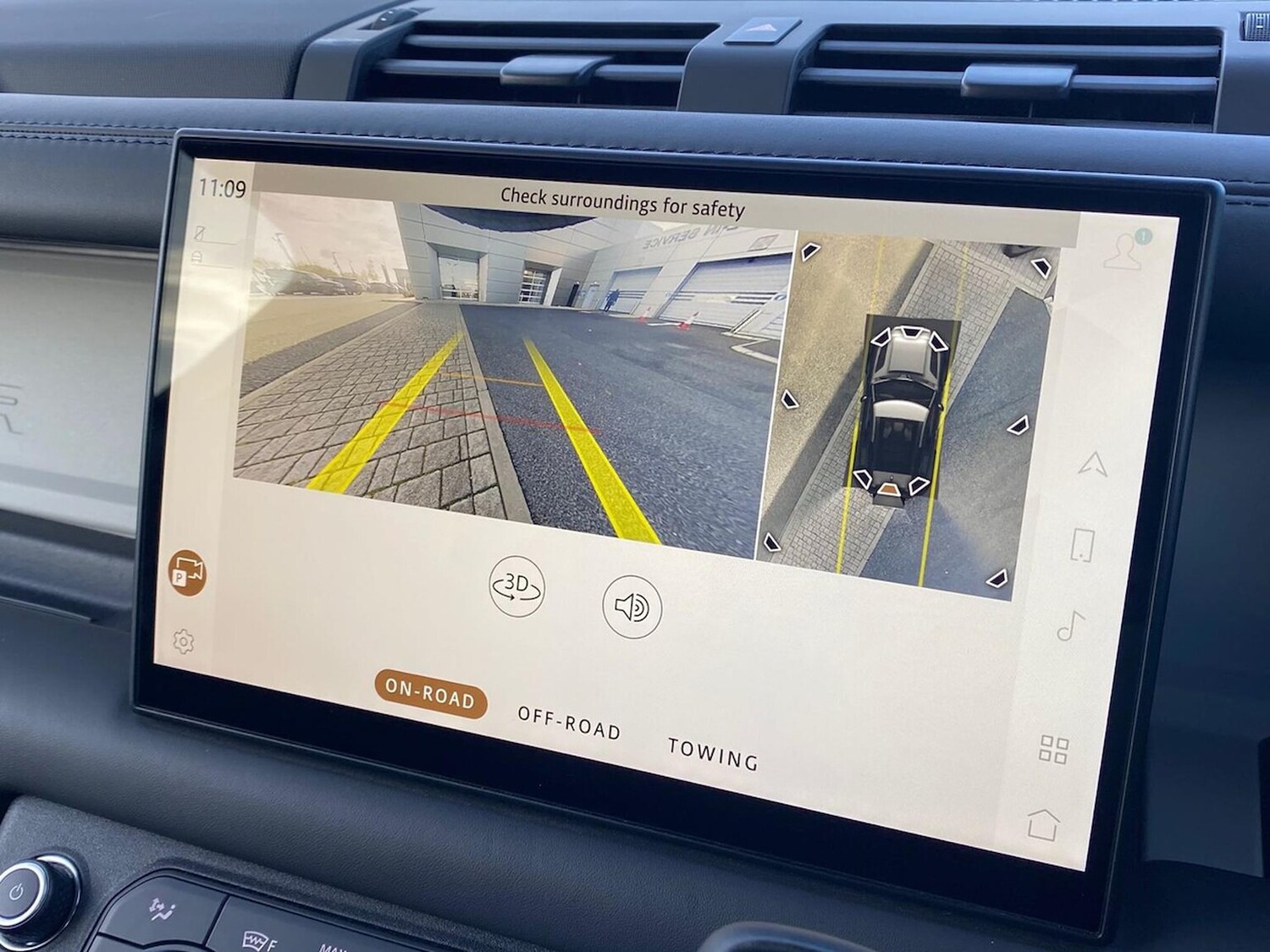 Used Land Rover Defender 2023 for sale - 76578304: Photo 12