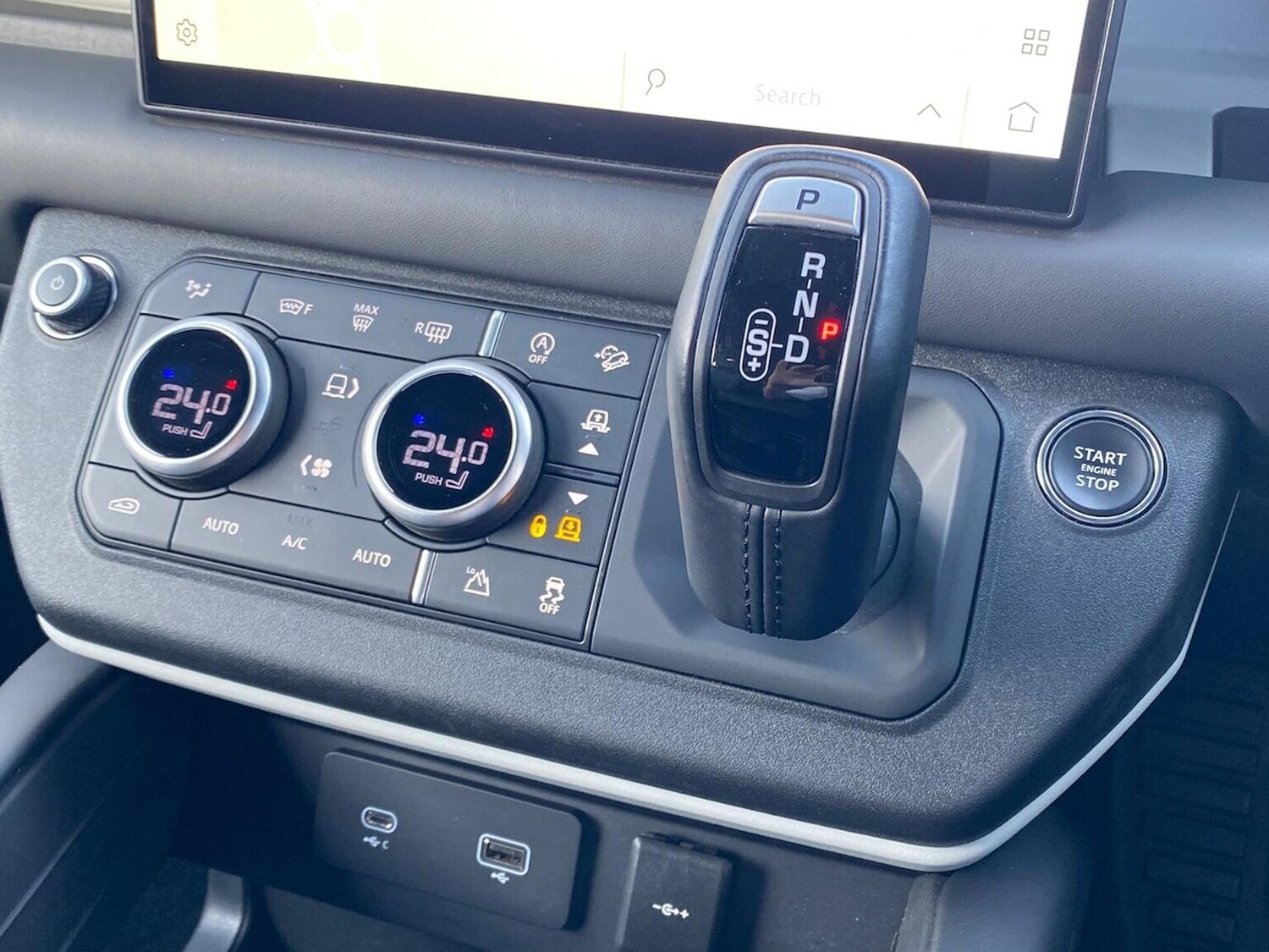 Used Land Rover Defender 2023 for sale - 76578304: Photo 13