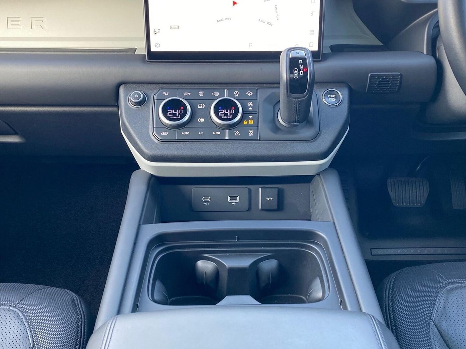 Used Land Rover Defender 2023 for sale - 76578304: Photo 14