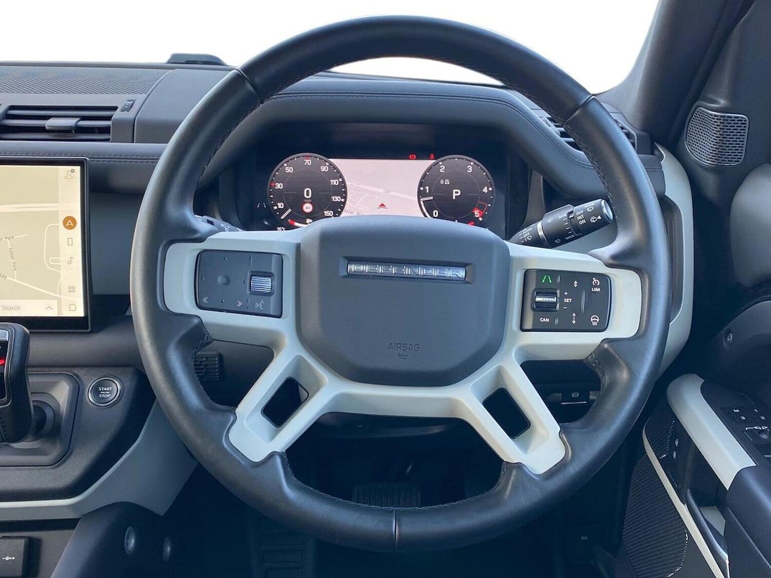 Used Land Rover Defender 2023 for sale - 76578304: Photo 15