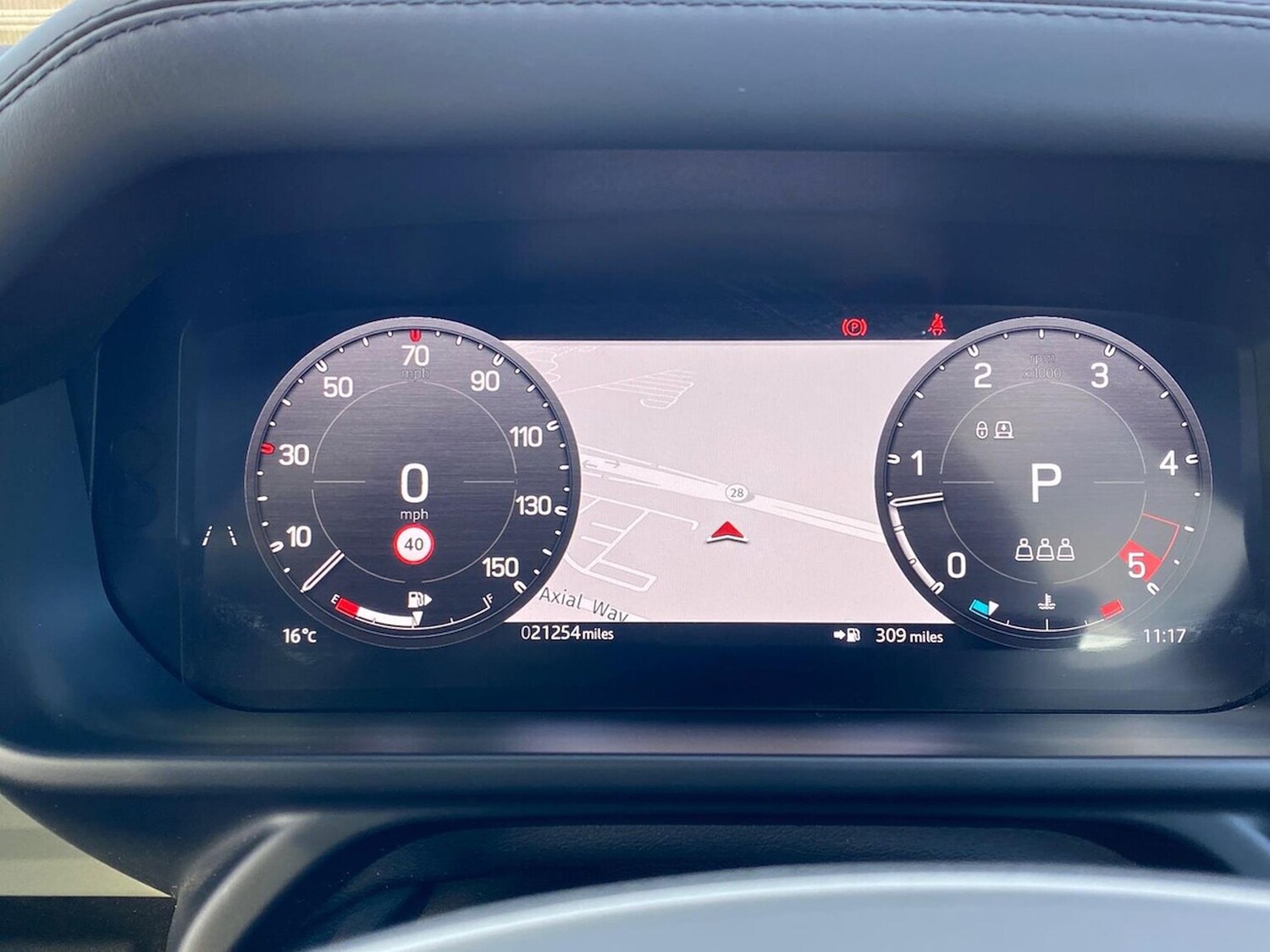 Used Land Rover Defender 2023 for sale - 76578304: Photo 16