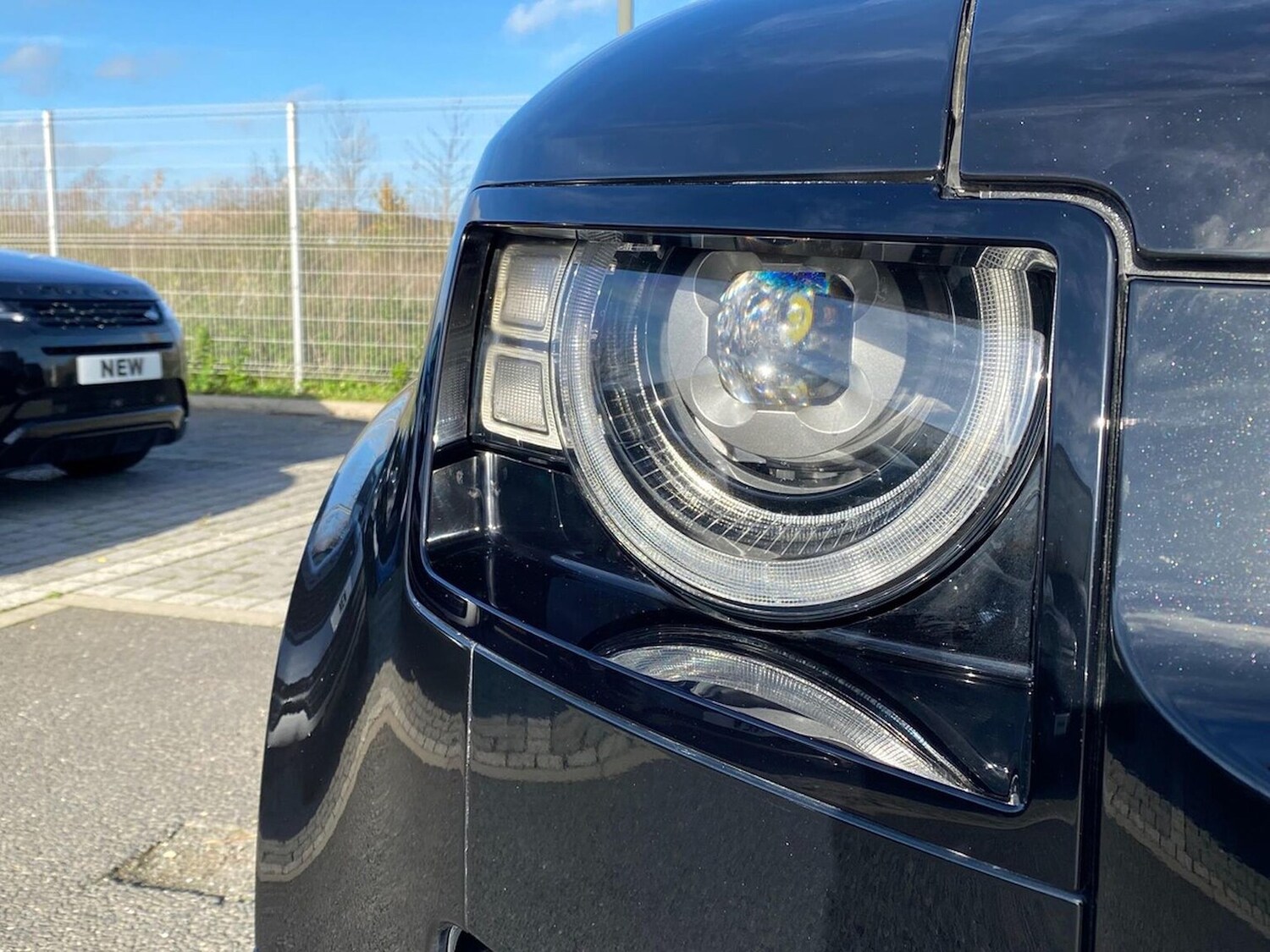 Used Land Rover Defender 2023 for sale - 76578304: Photo 17