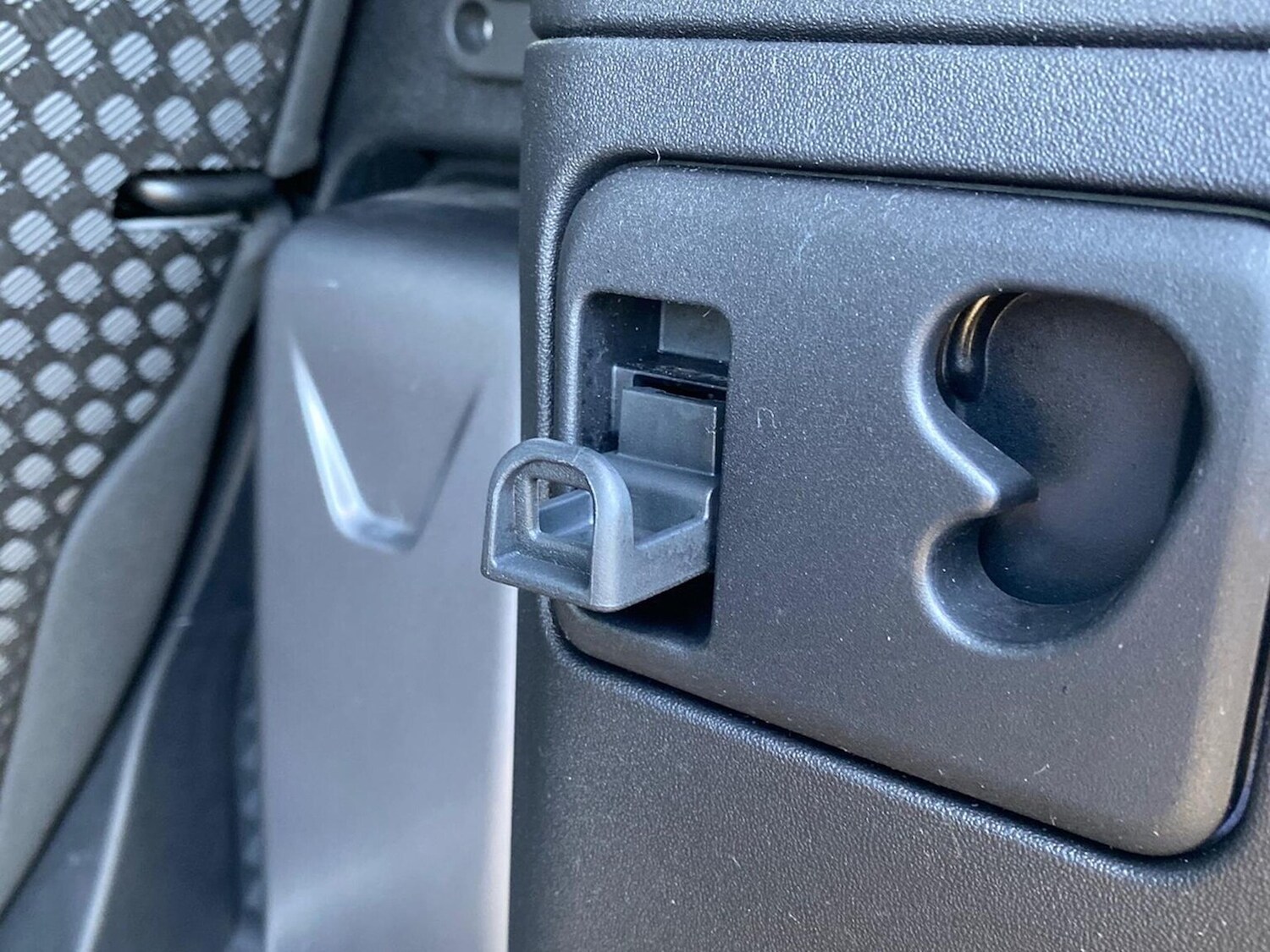 Used Land Rover Defender 2023 for sale - 76578304: Photo 24