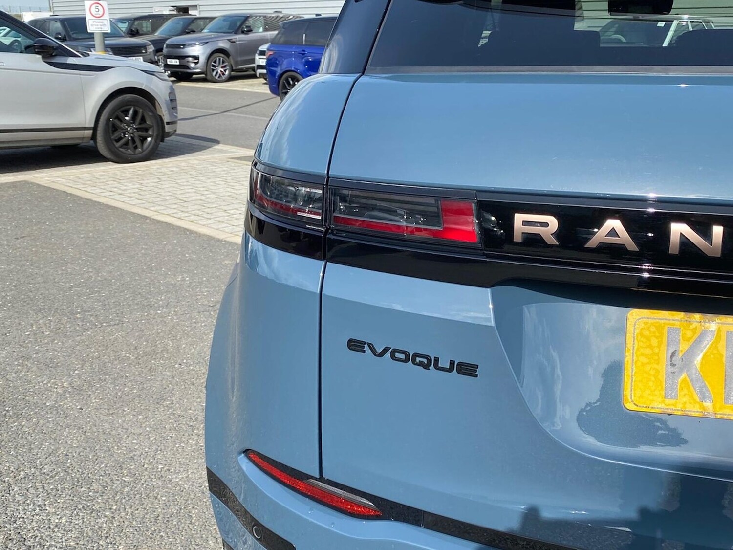 Used Land Rover Range Rover Evoque 2024 for sale - 78202036: Photo 27