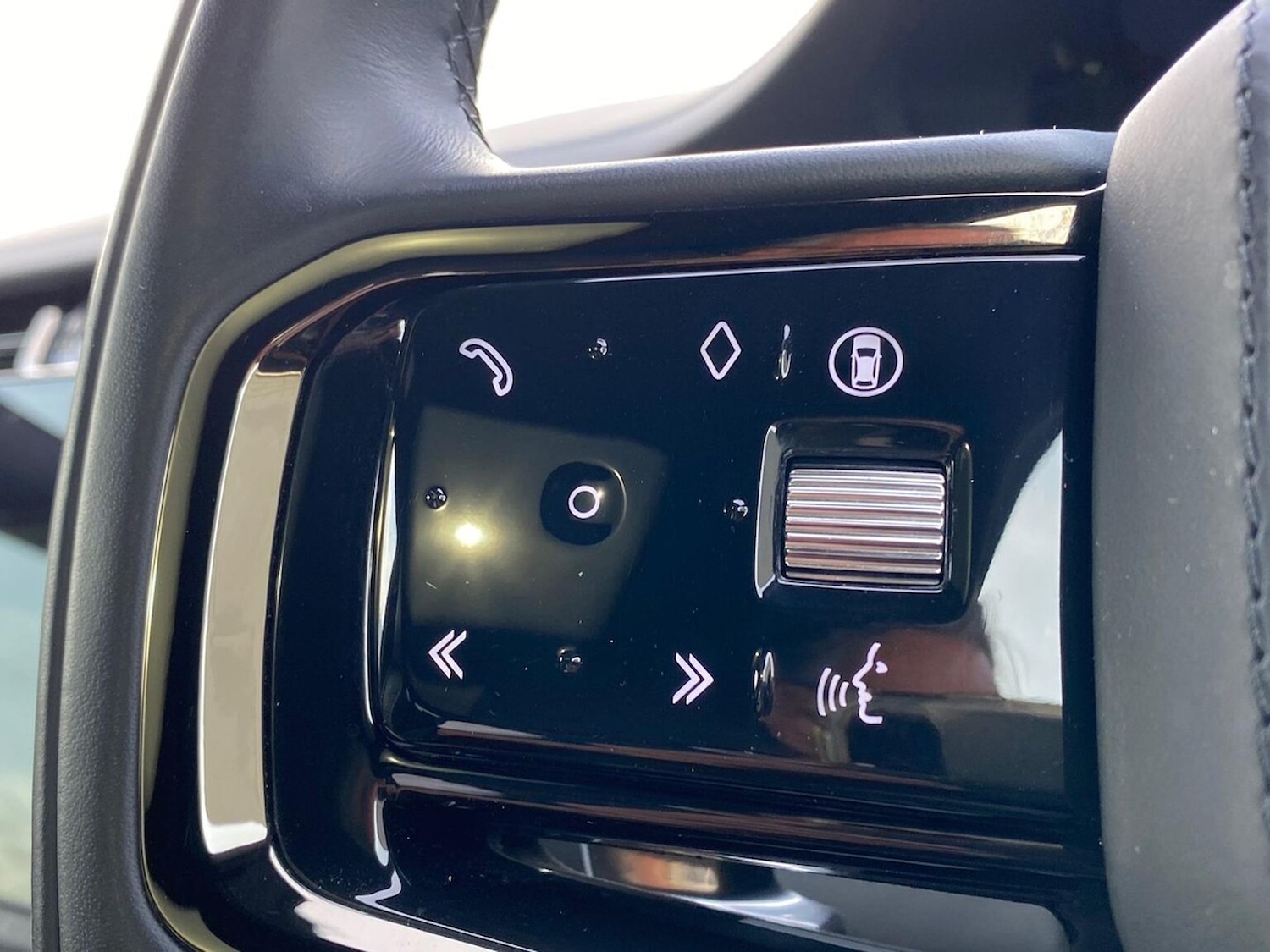 Used Land Rover Range Rover Evoque 2024 for sale - 78202036: Photo 42