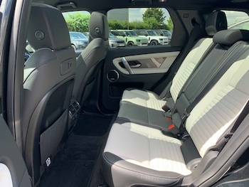 Used Land Rover Discovery Sport 2026 for sale - 79073835: Photo