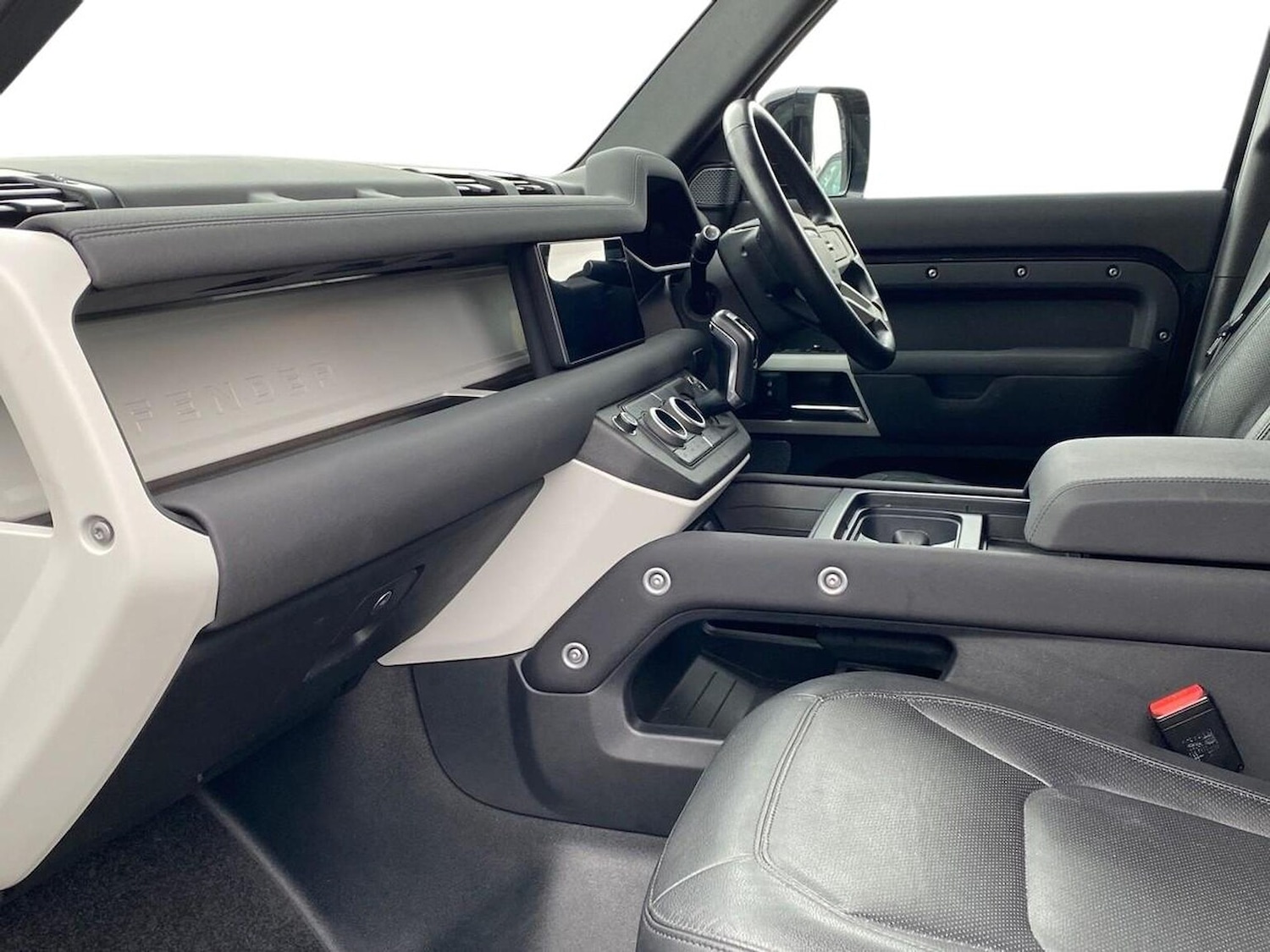 Used Land Rover Defender 2022 for sale - 76430818: Photo 3