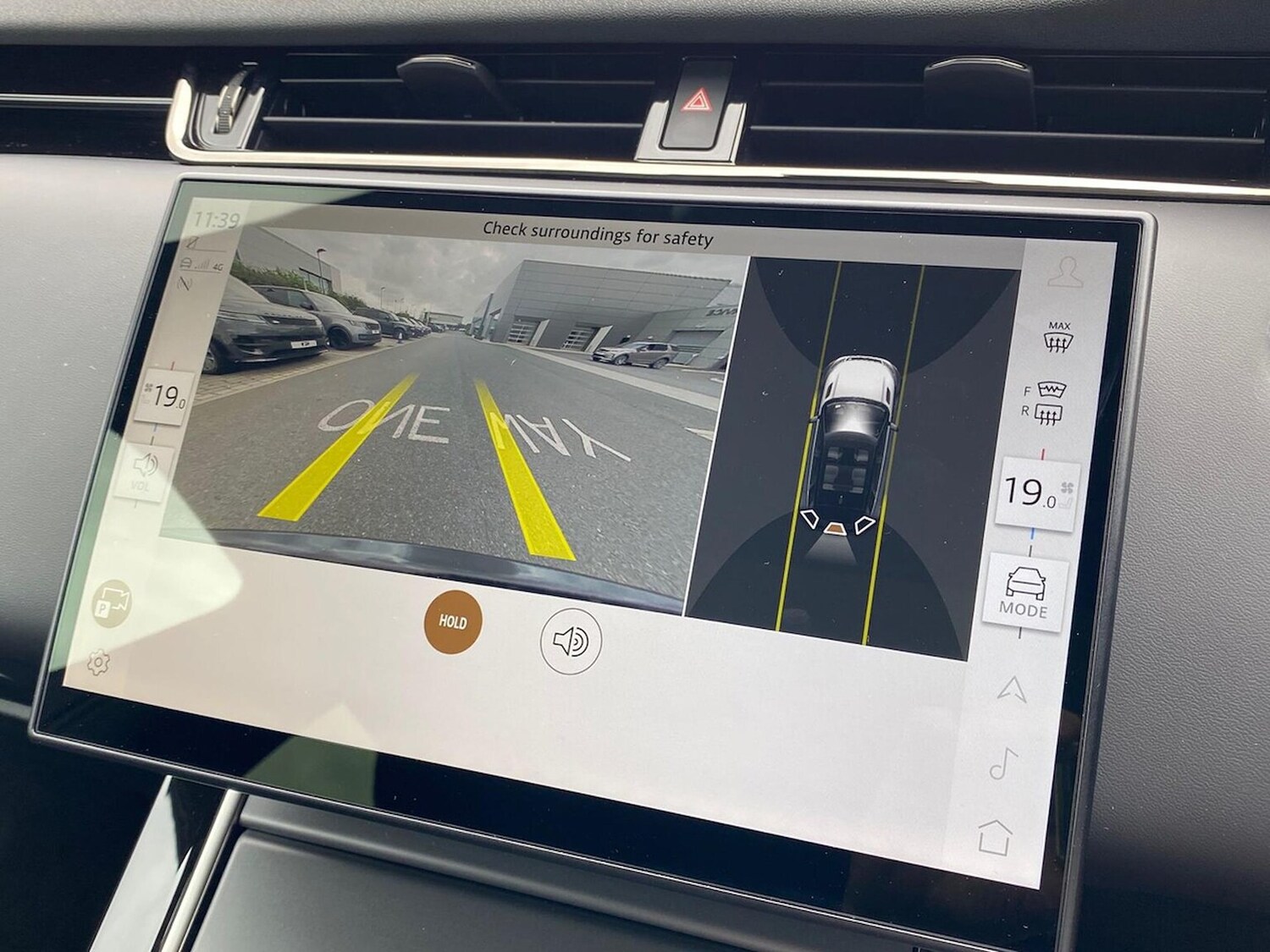 Used Land Rover Range Rover Evoque 2025 for sale - 77488100: Photo 12