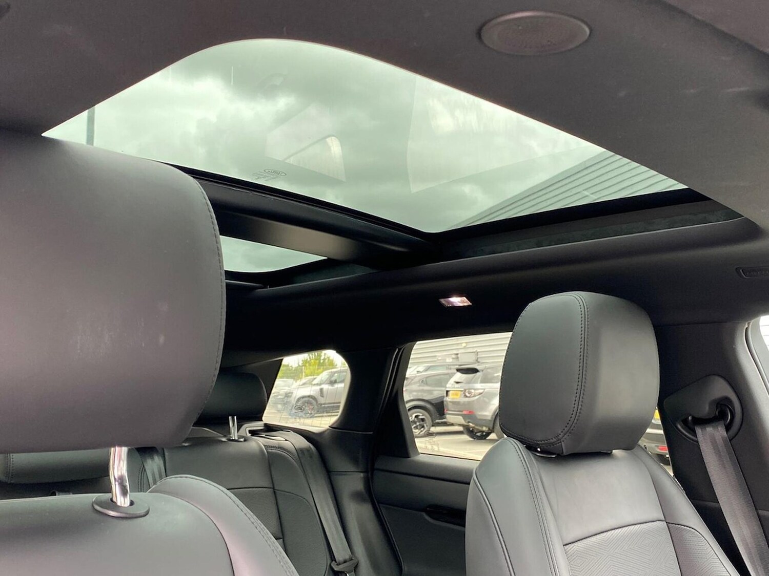 Used Land Rover Range Rover Evoque 2025 for sale - 77488100: Photo 21