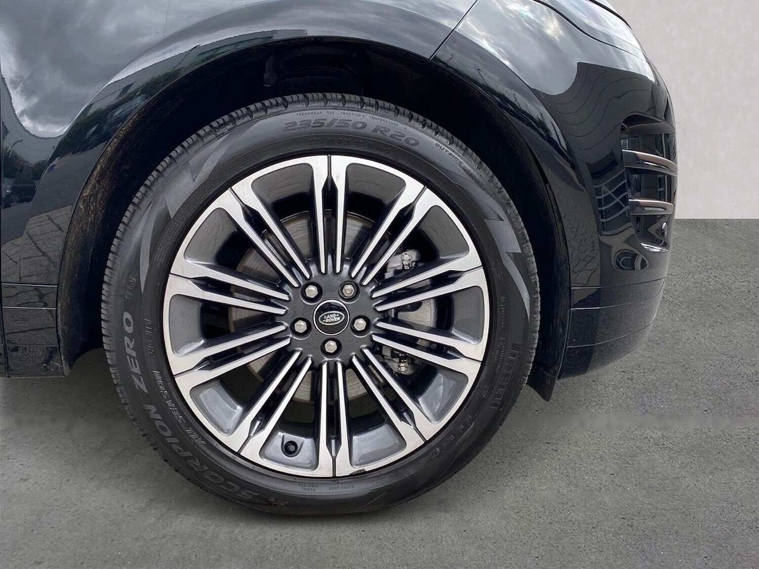 Used Land Rover Range Rover Evoque 2025 for sale - 77488100: Photo 8