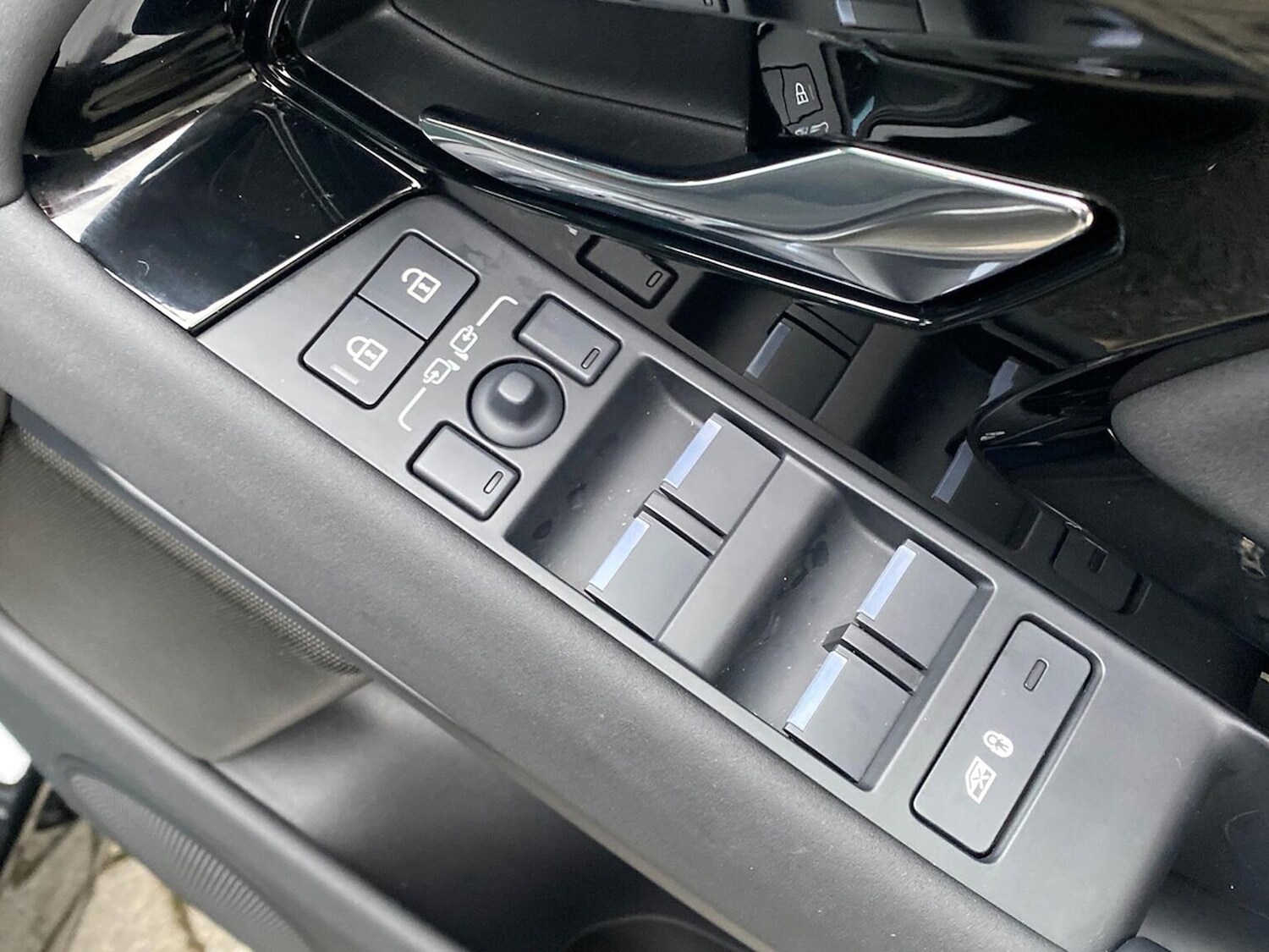 Used Land Rover Range Rover Evoque 2025 for sale - 77901707: Photo 24