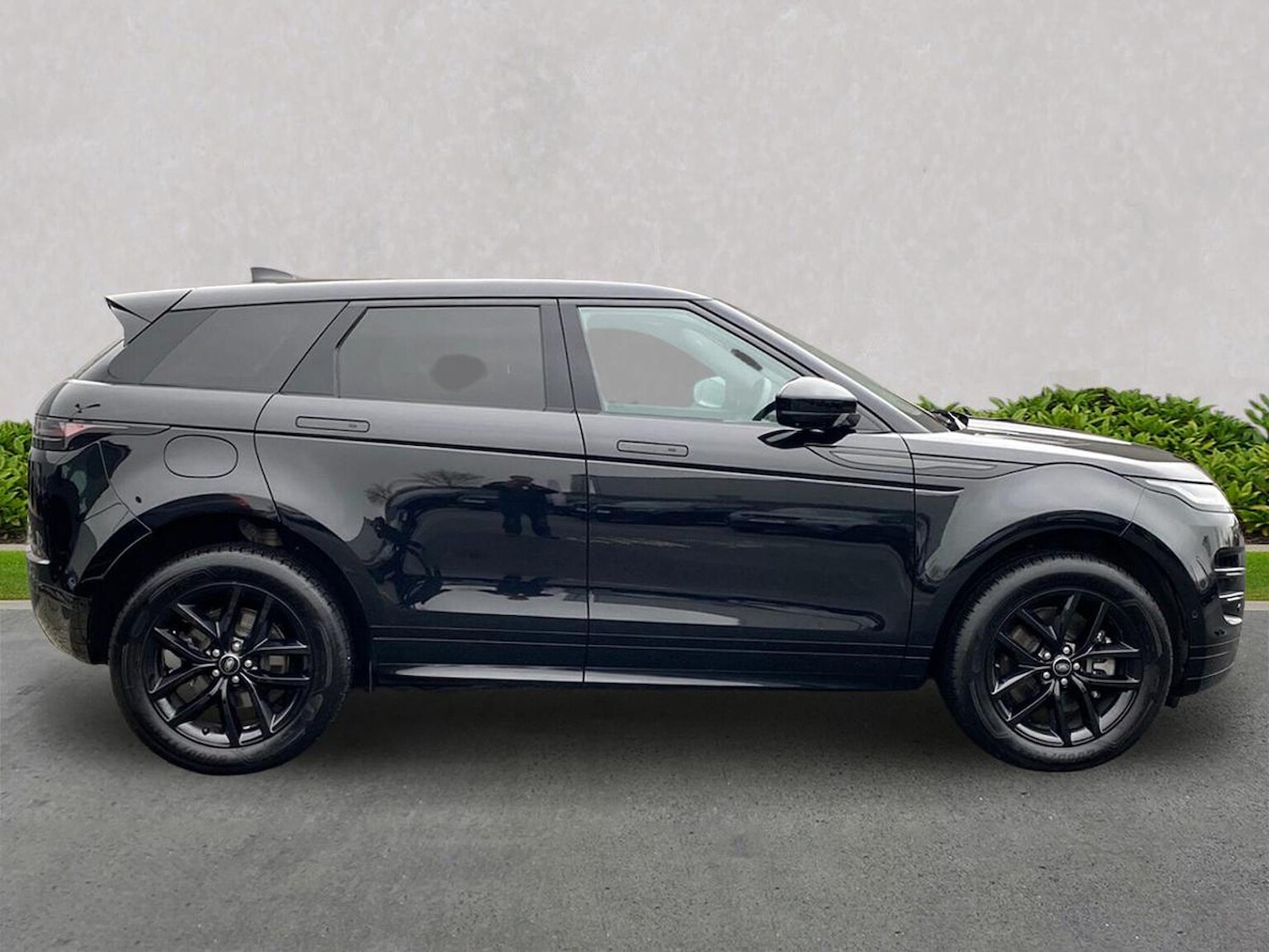 Used Land Rover Range Rover Evoque 2025 for sale - 77901707: Photo 5