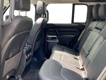 Used Land Rover Defender 2022 for sale - 75435758: Photo